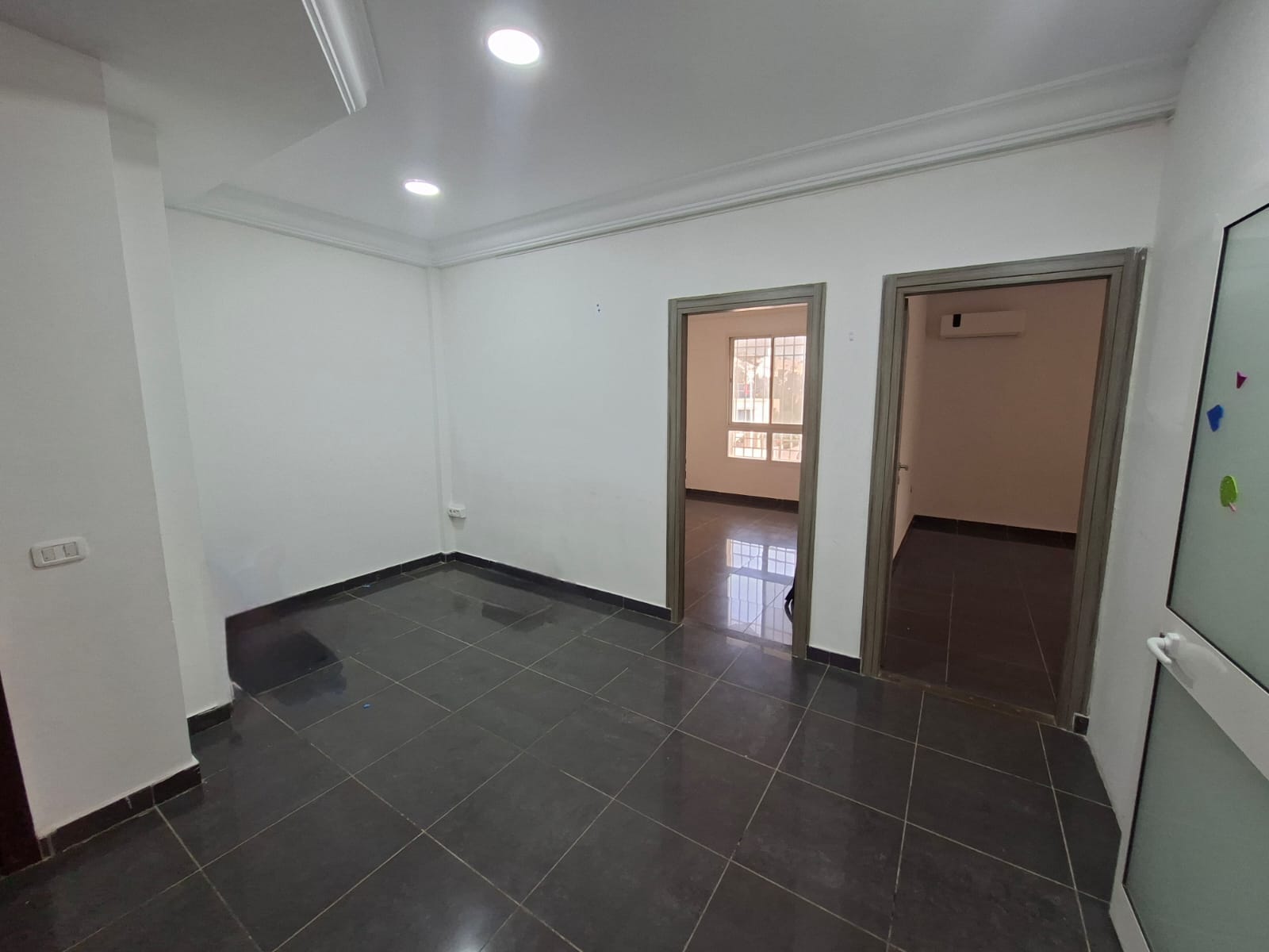 Ariana Ville&nbsp;Cite Ennasr 2&nbsp;Location&nbsp;Appart. 3 pi�ces&nbsp;Bureau a plus 3 � ennaser 2