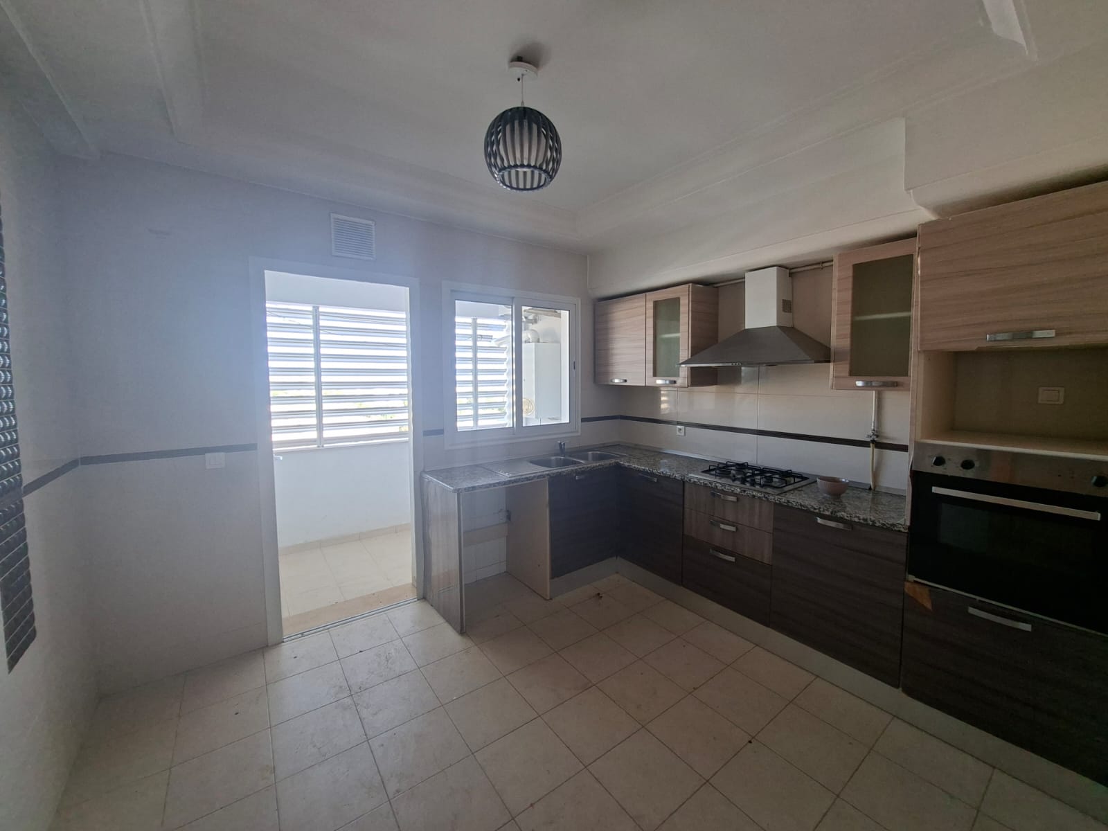Ariana Ville&nbsp;Cite Ennasr 2&nbsp;Location&nbsp;Appart. 4 pi�ces&nbsp;Appartement s plus 3 � ennaser 2