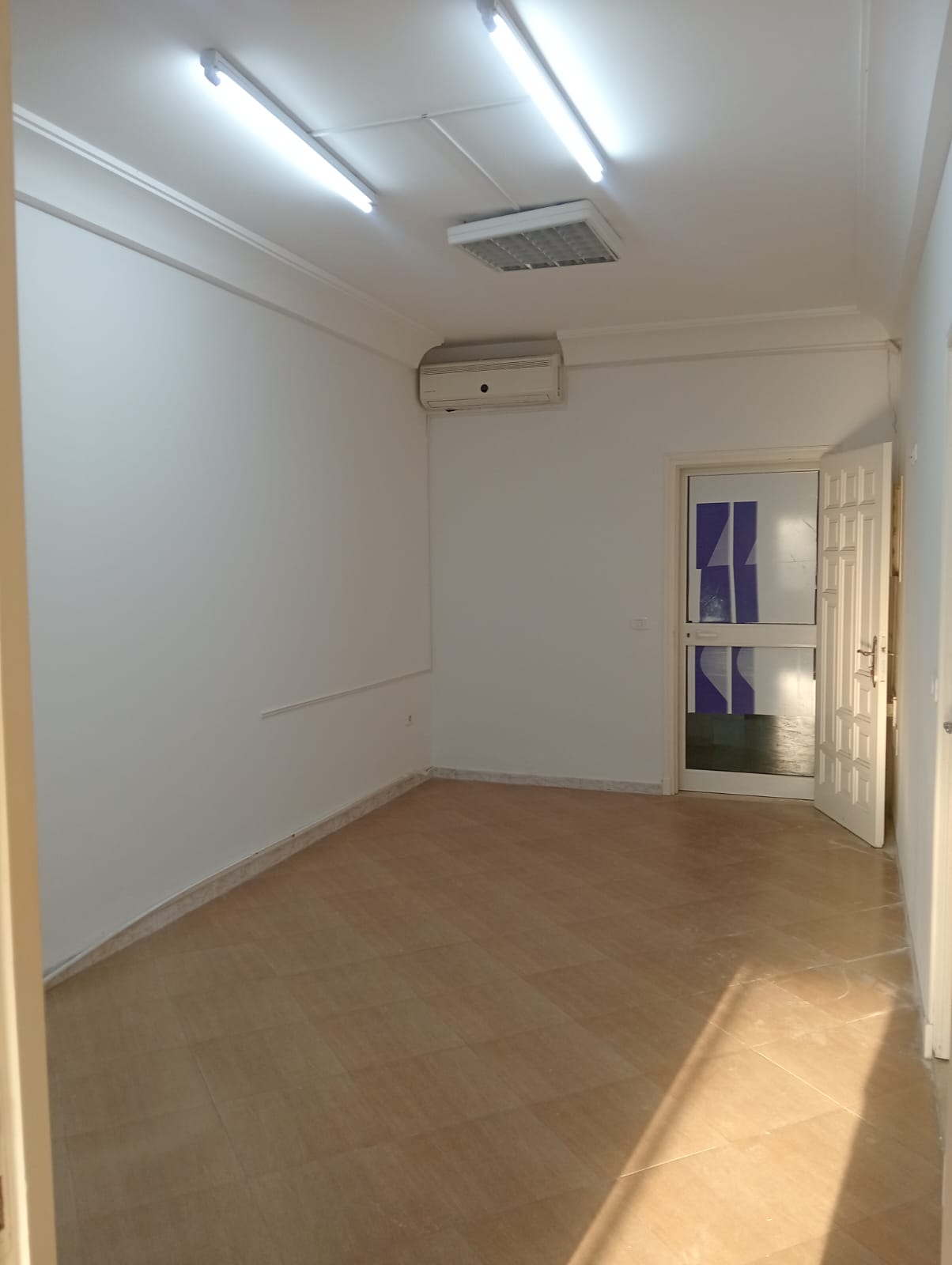 Nabeul&nbsp;Nabeul&nbsp;Location&nbsp;Appart. 2 pi�ces&nbsp;Bureau 60 metre carr�