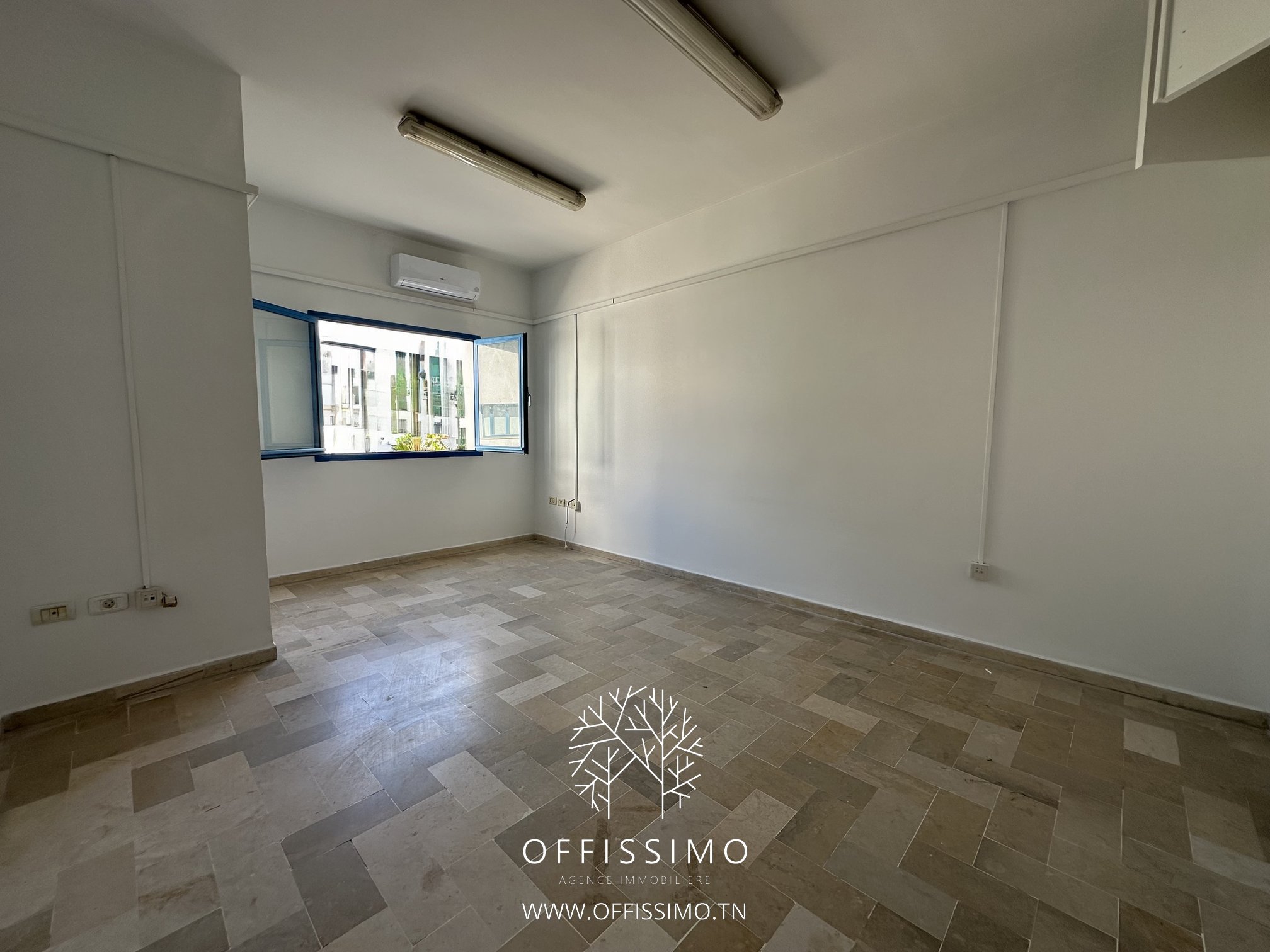 La Marsa&nbsp;Berge Du Lac&nbsp;Bureaux & Commerces&nbsp;Bureau&nbsp;Bureau 5 pieces aux berges du lac 1 disponible