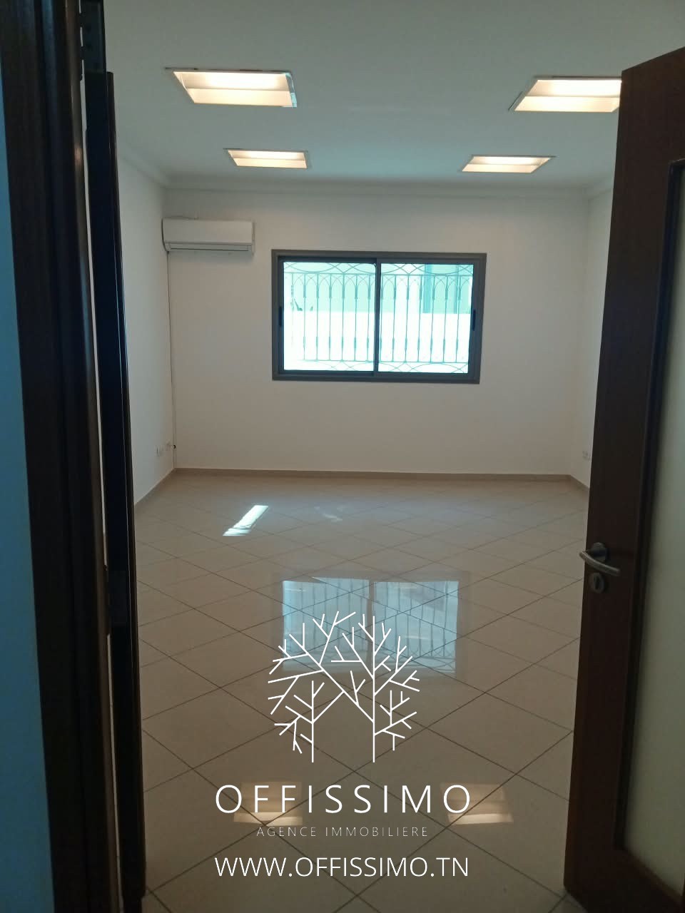 La Marsa&nbsp;Berge Du Lac&nbsp;Bureaux & Commerces&nbsp;Bureau&nbsp;Disponible bureau a4 aux berges du lac 2