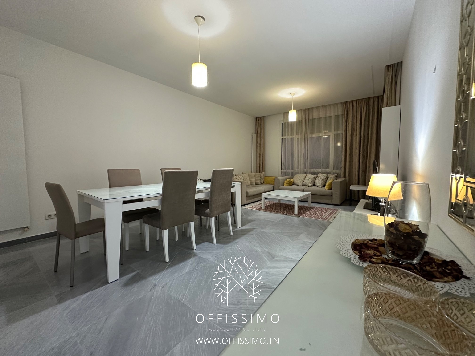 La Marsa&nbsp;Berge Du Lac&nbsp;Location&nbsp;Appart. 3 pi�ces&nbsp;S3 meubl� haut standing lac 2 avec balcon