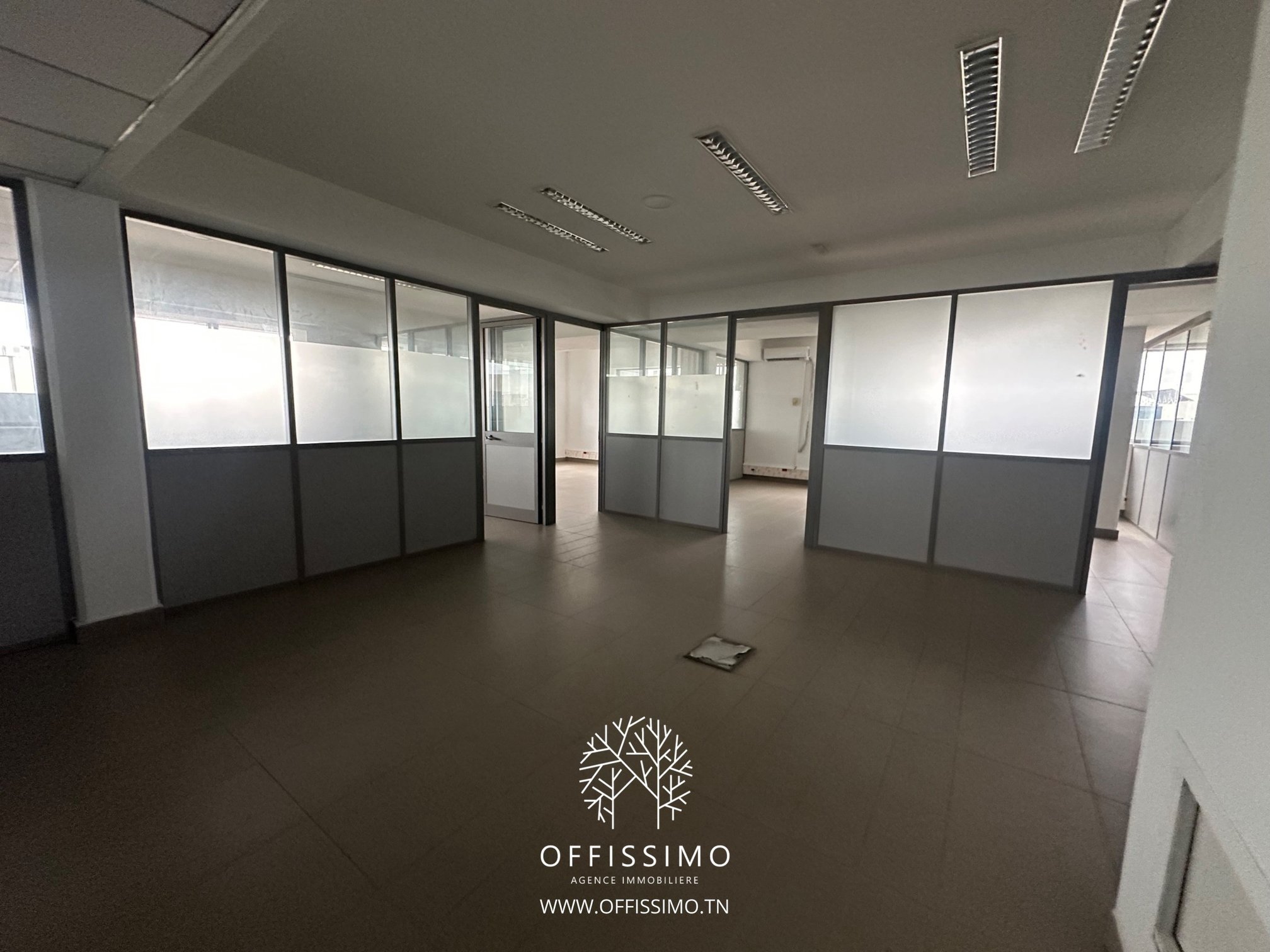 La Marsa&nbsp;Berge Du Lac&nbsp;Bureaux & Commerces&nbsp;Bureau&nbsp;Bureau professionnel disponible au 3 �tage
