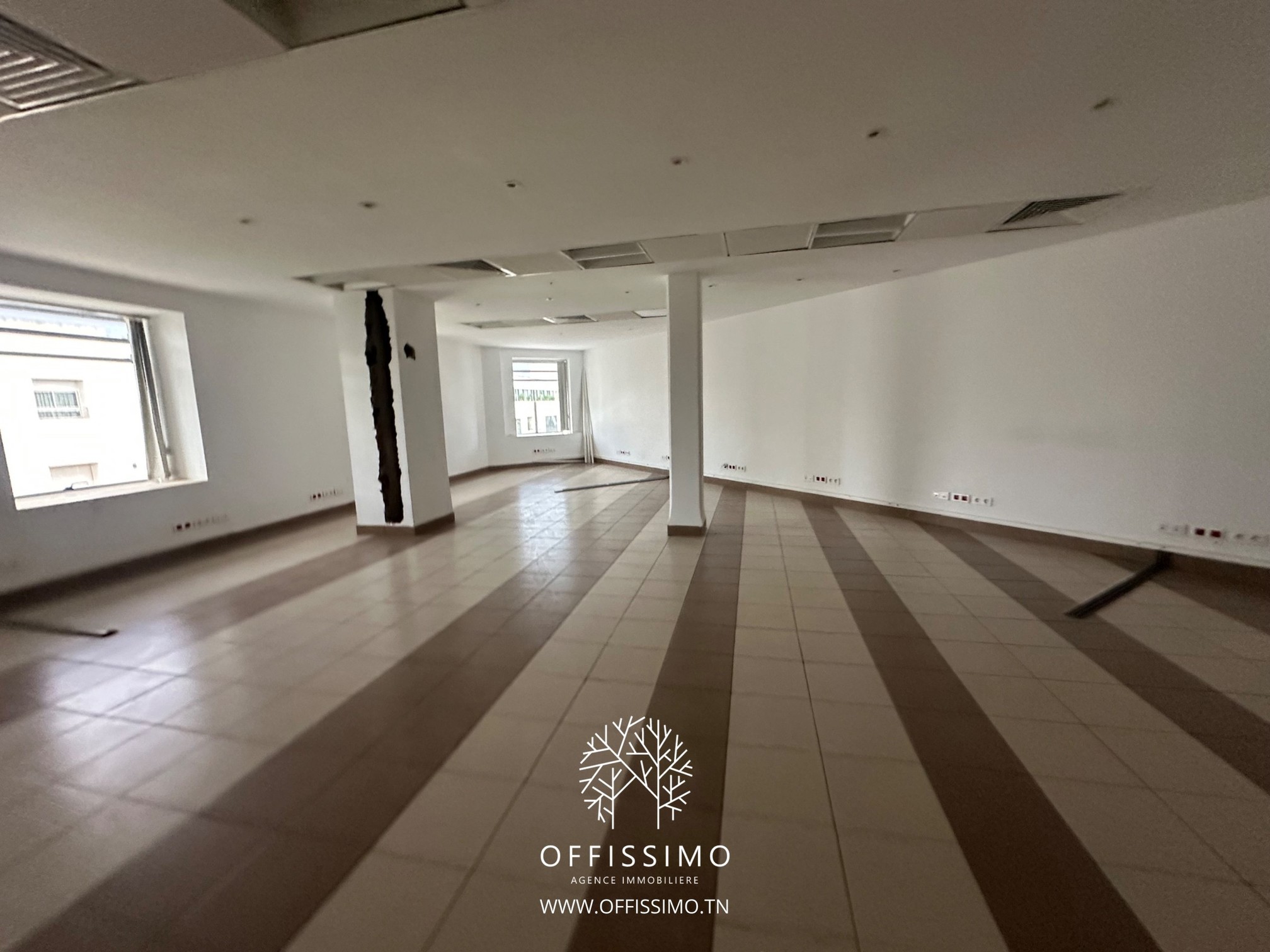 La Marsa&nbsp;Berge Du Lac&nbsp;Bureaux & Commerces&nbsp;Bureau&nbsp;Bureau disponible grand espace professionnel