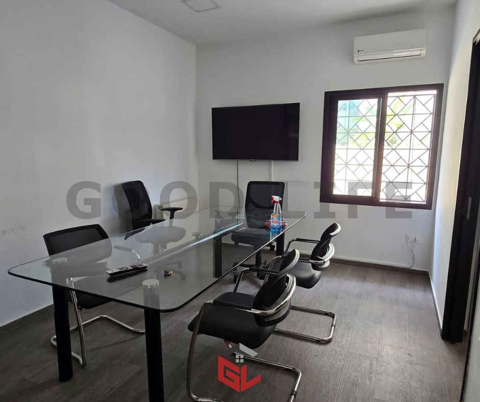 La Marsa&nbsp;Berge Du Lac&nbsp;Bureaux & Commerces&nbsp;Bureau&nbsp;Bureau am�nag� et meubl� au lac 1