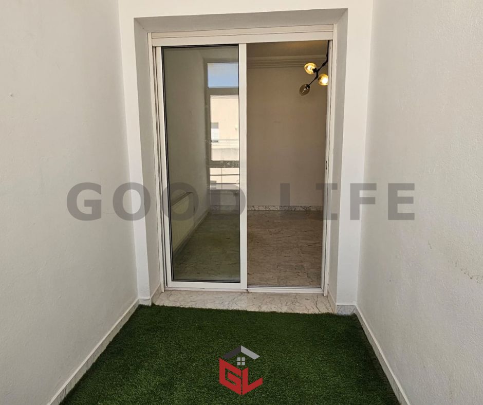 La Soukra&nbsp;La Soukra&nbsp;Location&nbsp;Appart. 1 pi�ce&nbsp;S1 � la soukra c�t� carrefour