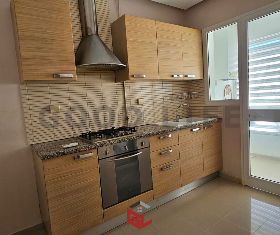 La Soukra&nbsp;La Soukra&nbsp;Location&nbsp;Appart. 1 pi�ce&nbsp;S1 � la soukra c�t� carrefour