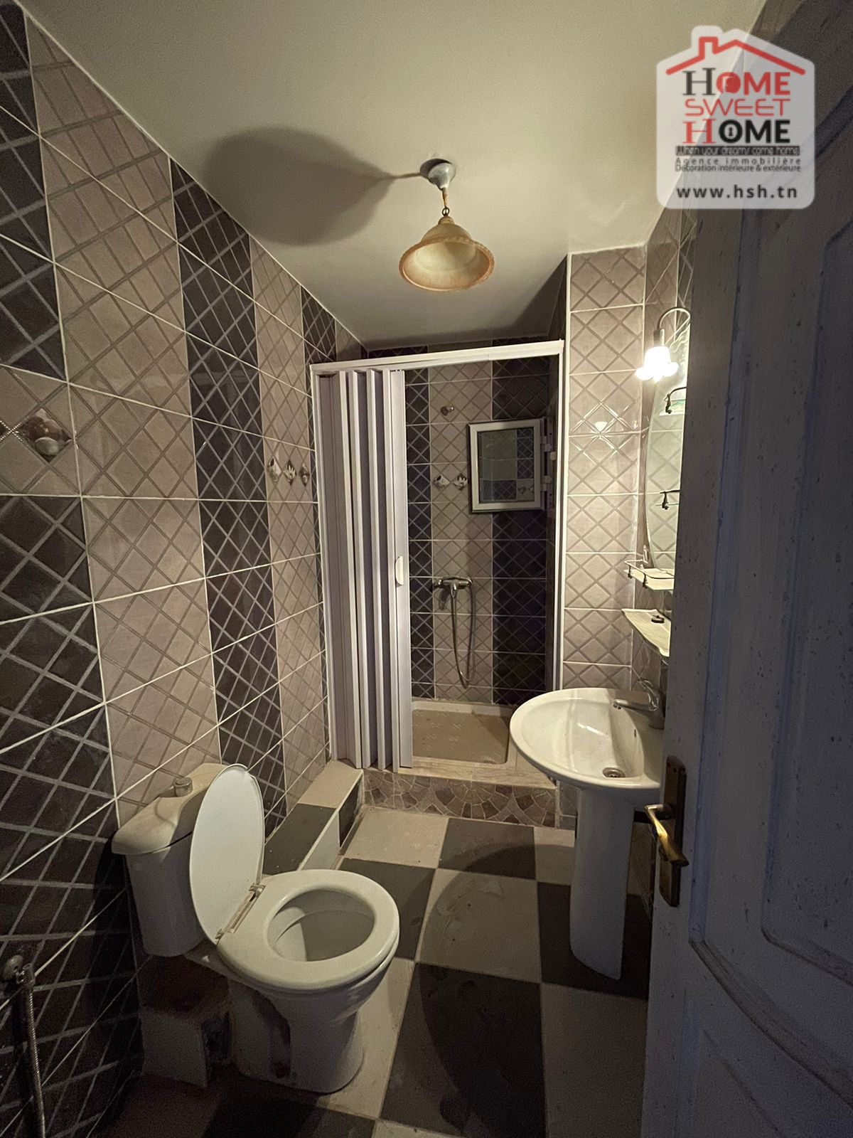 El Ouerdia&nbsp;El Ouerdia&nbsp;Vente&nbsp;Appart. 5 pi�ces+&nbsp;Immeuble chypre � el ouardia 1
