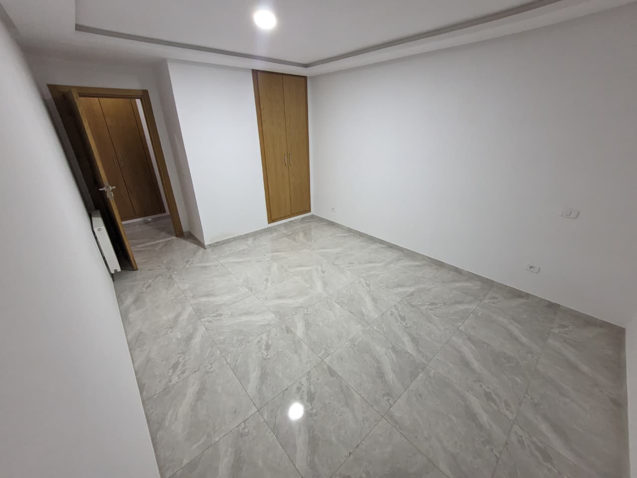 Ain Zaghouan&nbsp;Ain Zaghouan&nbsp;Location&nbsp;Appart. 1 pi�ce&nbsp;Studio � cit� wahat