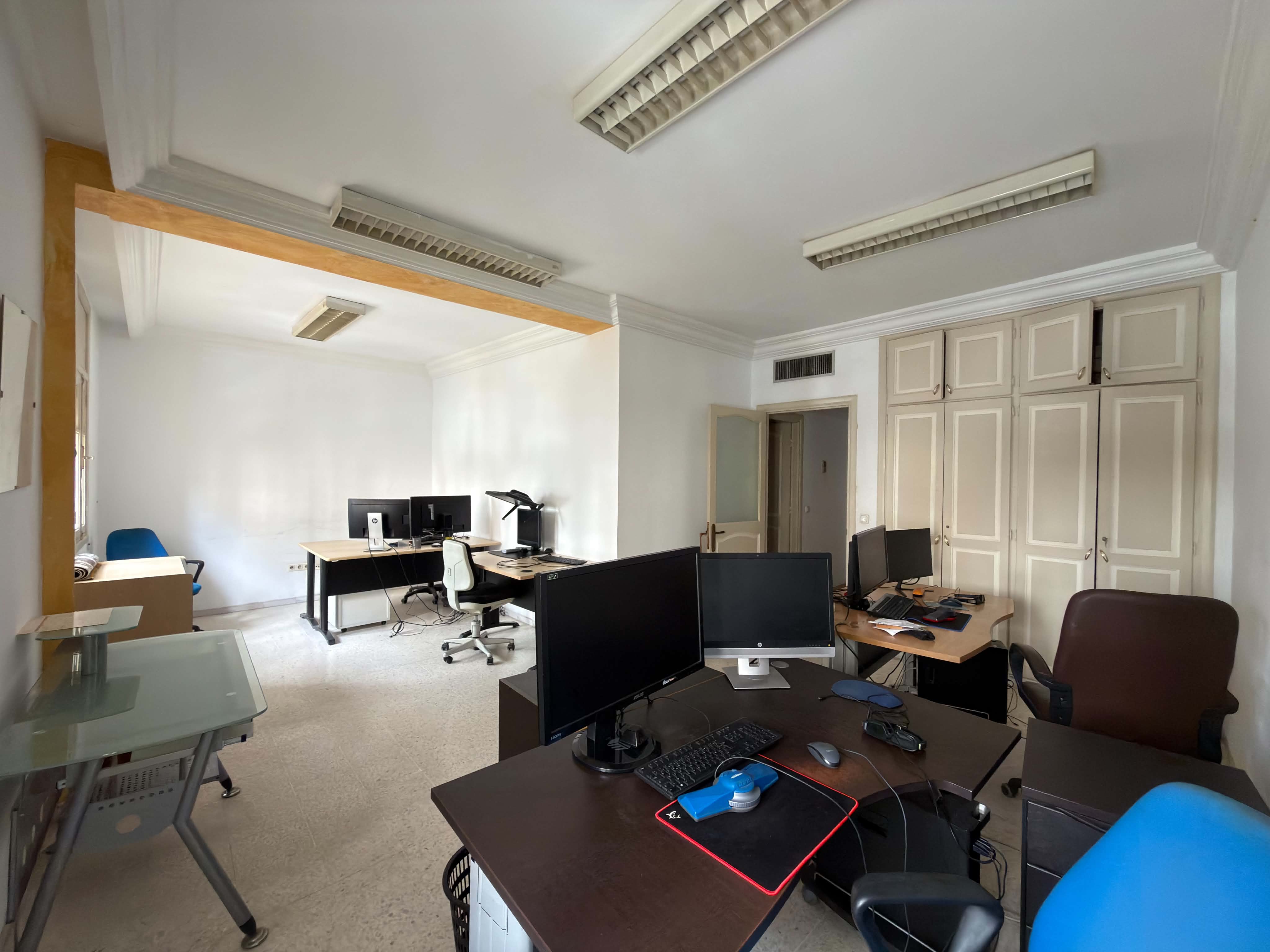 Ariana Ville&nbsp;Cite Ennasr 2&nbsp;Vente&nbsp;Appart. 5 pi�ces+&nbsp;Bureau a8 � ennasr 2 cot� clinique amilcar