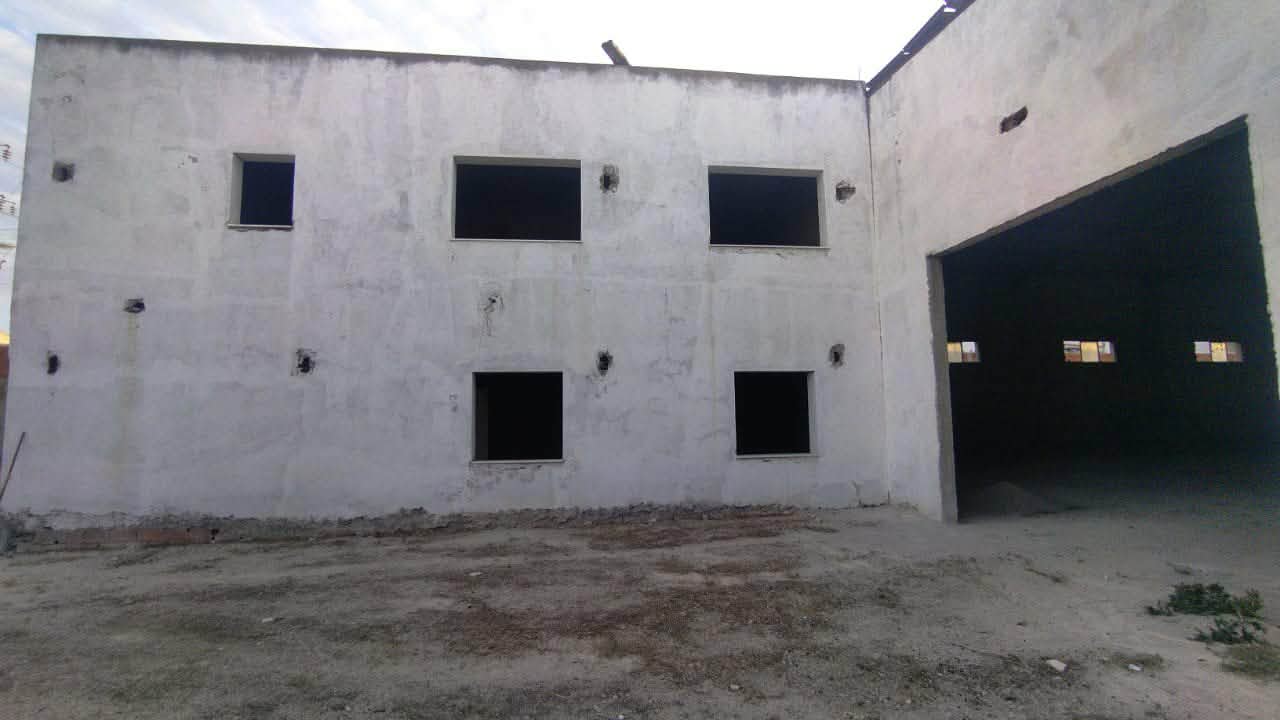Hammam Chatt&nbsp;Borj Cedria&nbsp;Bureaux & Commerces&nbsp;Atelier,Garage&nbsp;Local industriel dans la zi de borj cedria