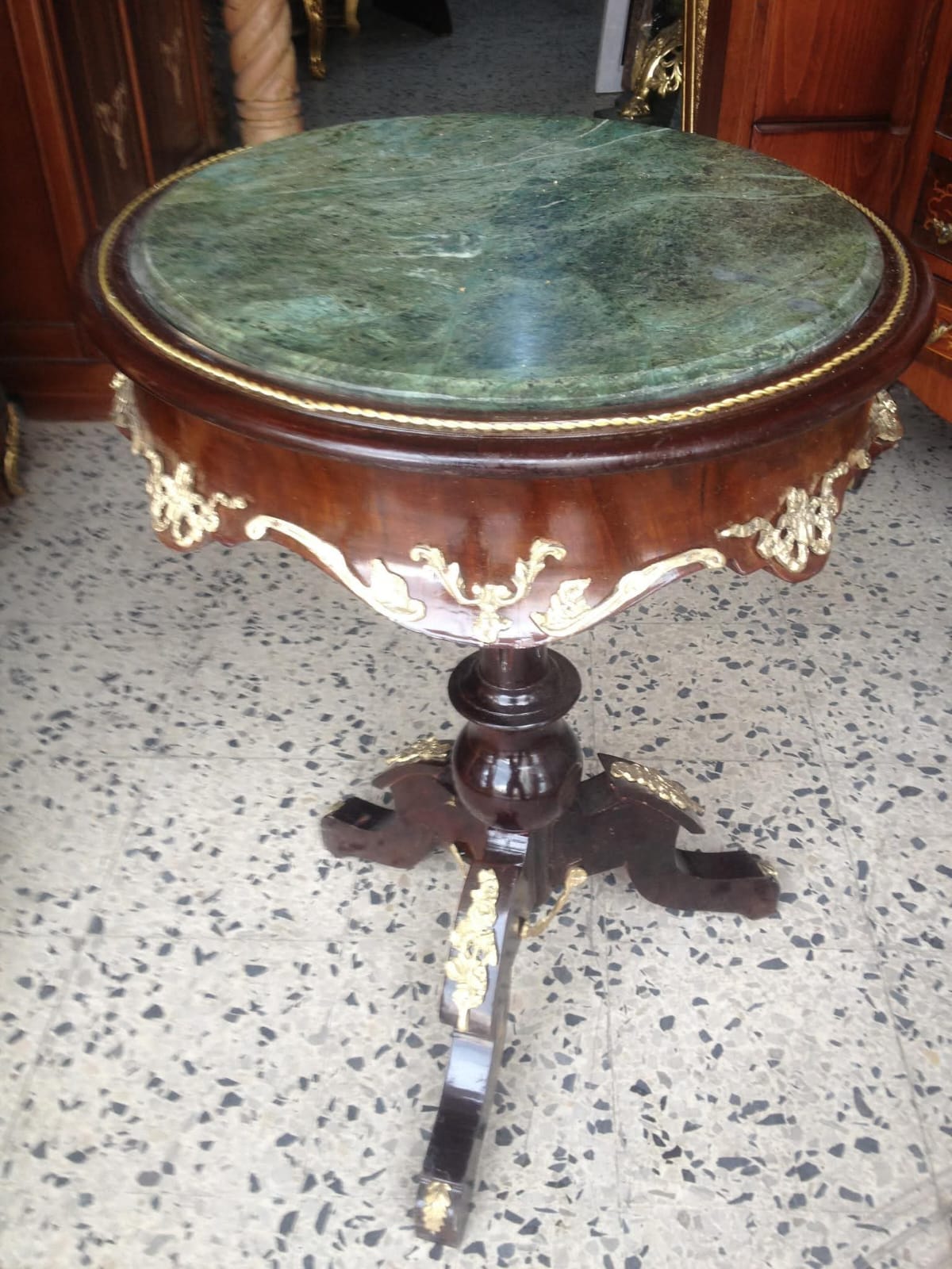 Bou Mhel El Bassatine&nbsp;Bou Mhel&nbsp;Salon - Salle � manger &nbsp;Tables&nbsp;Av tables de salon de coin et de tv