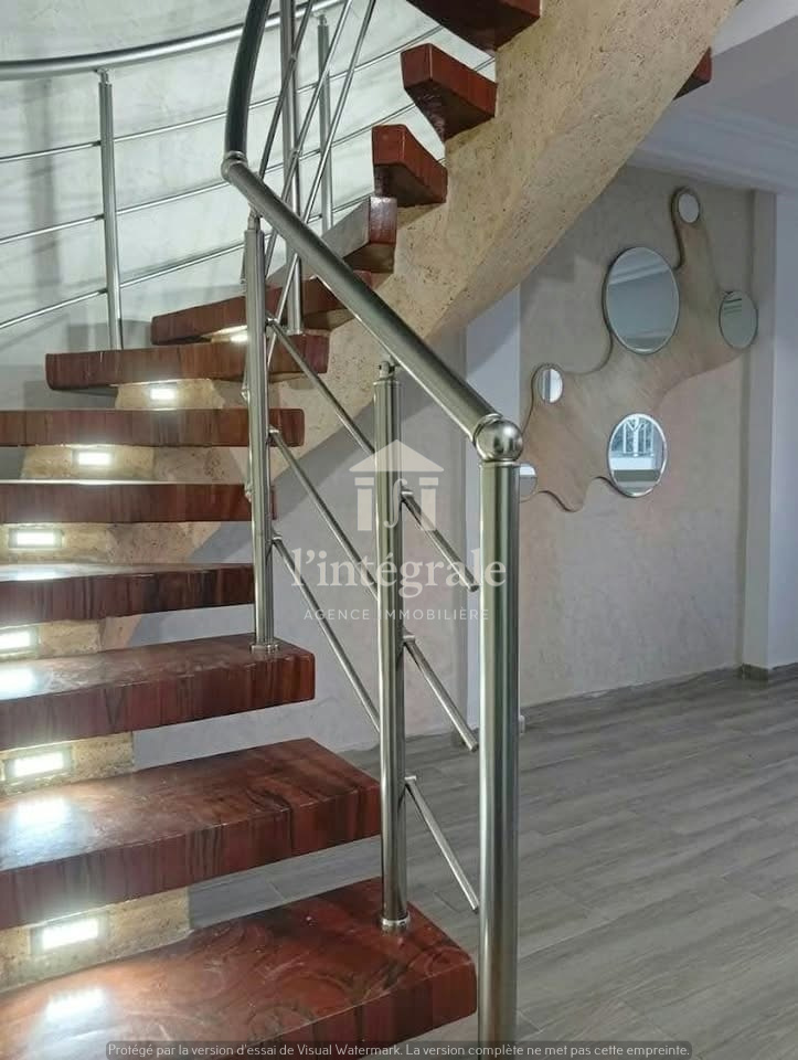 El Menzah&nbsp;El Menzah 9&nbsp;Location&nbsp;Maisons&nbsp;Coquet duplex s3