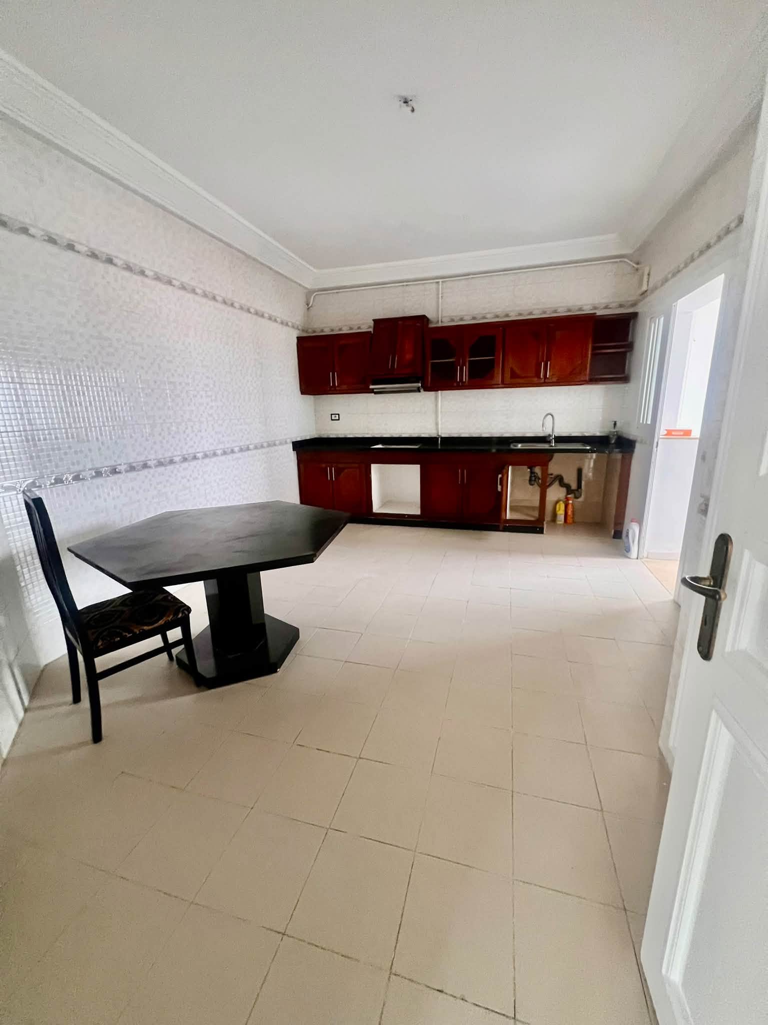 La Soukra&nbsp;La Soukra&nbsp;Location&nbsp;Appart. 5 pi�ces+&nbsp;Appartement splus4 la soukra