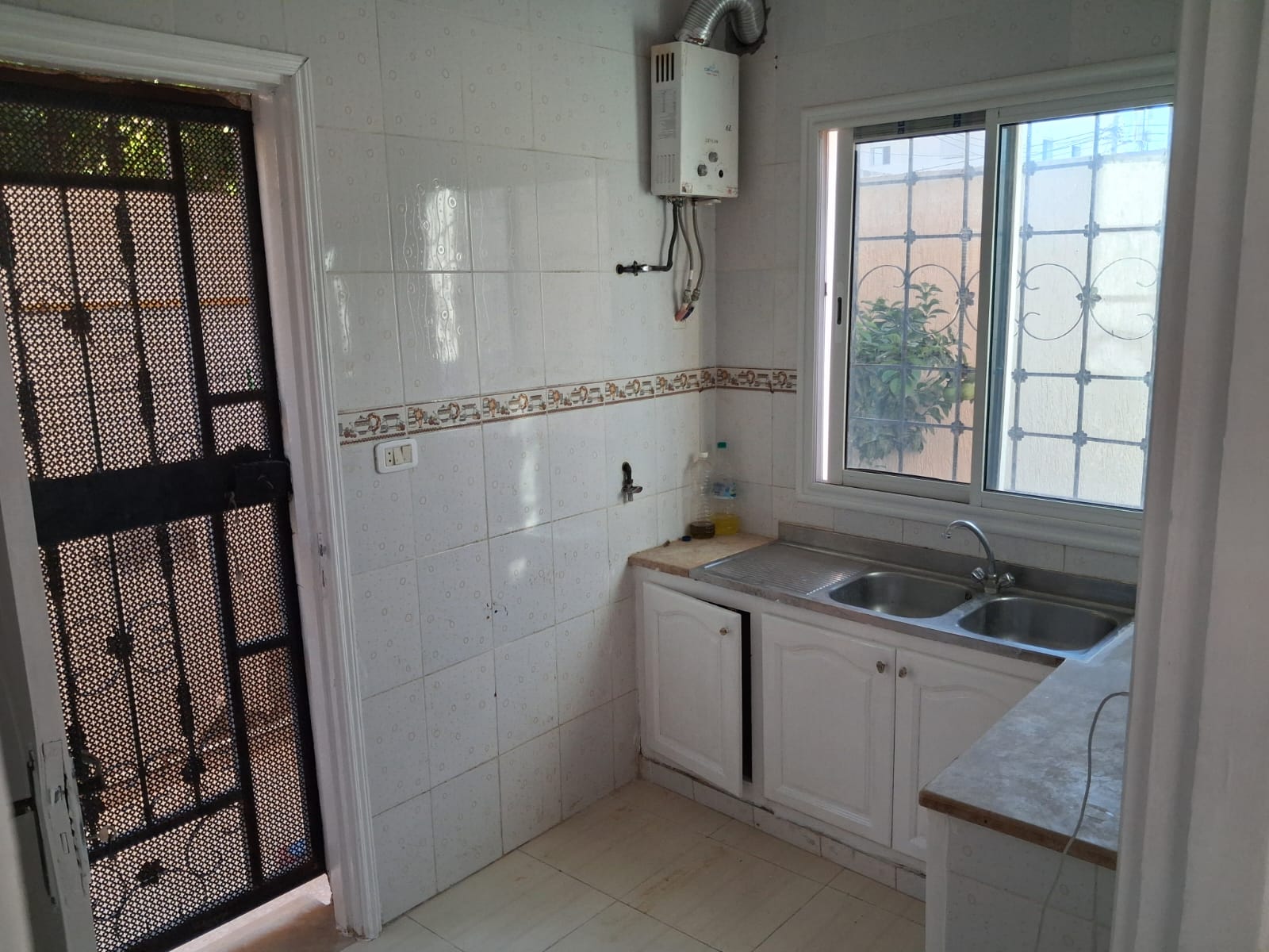 Raoued&nbsp;Cite Ennkhilet&nbsp;Location&nbsp;Appart. 2 pi�ces&nbsp;Jolie maison
