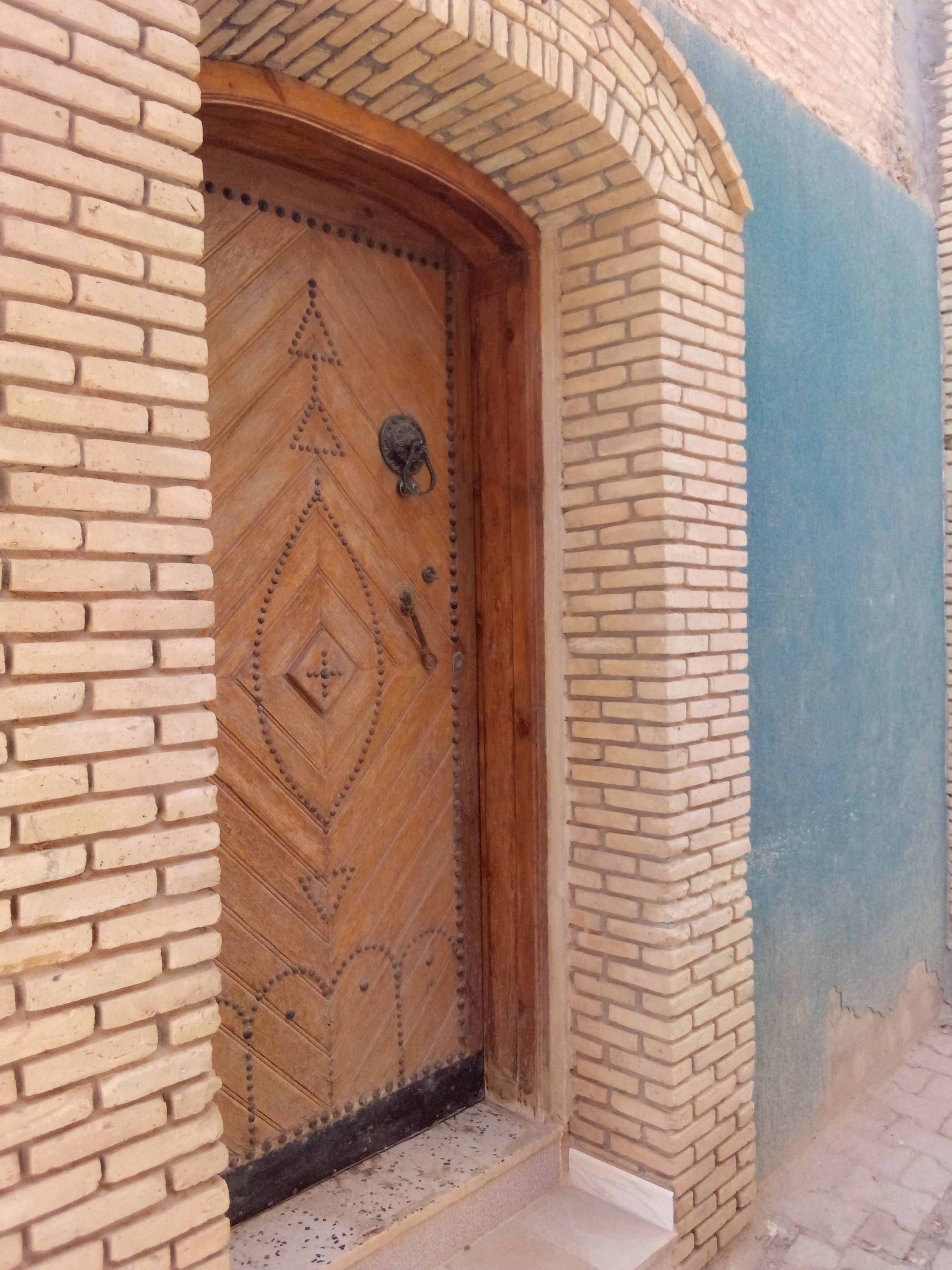 Ain Zaghouan&nbsp;Ain Zaghouan&nbsp;Location&nbsp;Appart. 4 pi�ces&nbsp;Villa au rdc haut standing