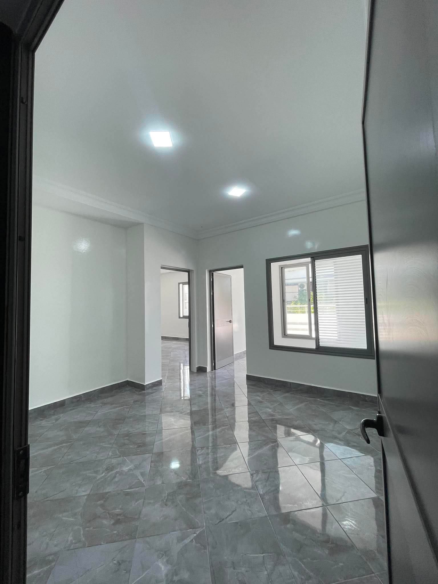 Bizerte Nord&nbsp;Bizerte&nbsp;Location&nbsp;Appart. 2 pi�ces&nbsp;Un bureau situ� au d�but de corniche bizerte