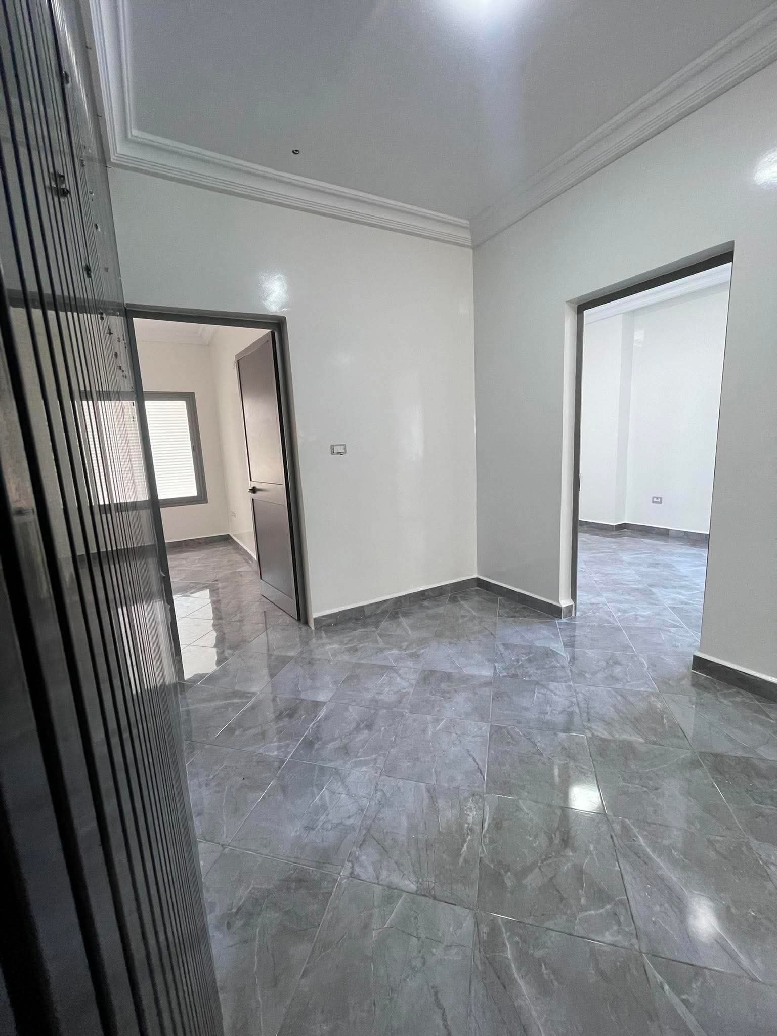 Bizerte Nord&nbsp;Bizerte&nbsp;Location&nbsp;Appart. 2 pi�ces&nbsp;Un bureau situ� au d�but de corniche bizerte