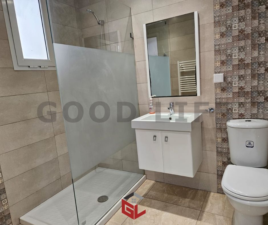 El Menzah&nbsp;El Menzah 4&nbsp;Vente&nbsp;Appart. 5 pi�ces+&nbsp;Appartement en s4 r�nov� � menzah 4