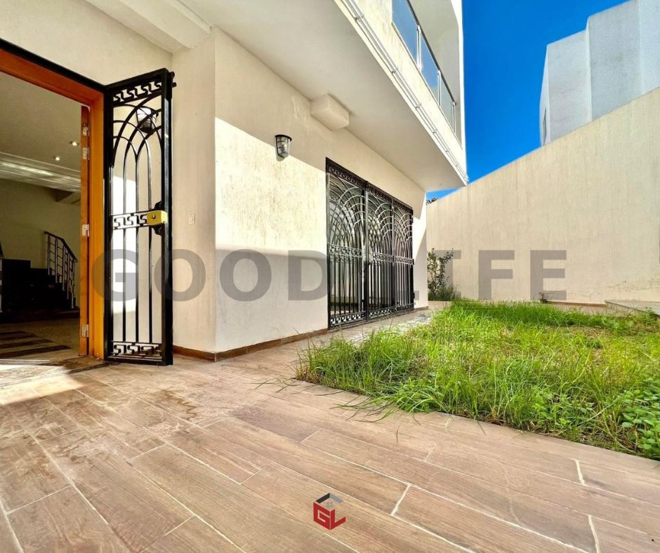 La Marsa&nbsp;Berge Du Lac&nbsp;Location&nbsp;Appart. 4 pi�ces&nbsp;S3 avec jardin au lac 2