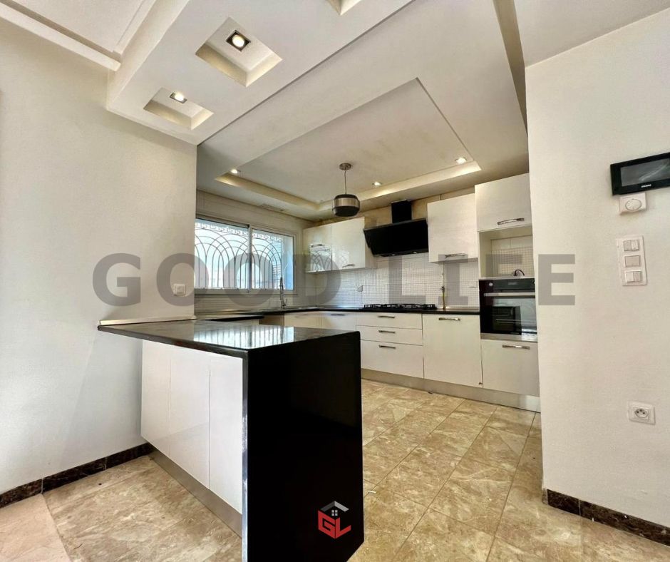 La Marsa&nbsp;Berge Du Lac&nbsp;Location&nbsp;Appart. 4 pi�ces&nbsp;S3 avec jardin au lac 2