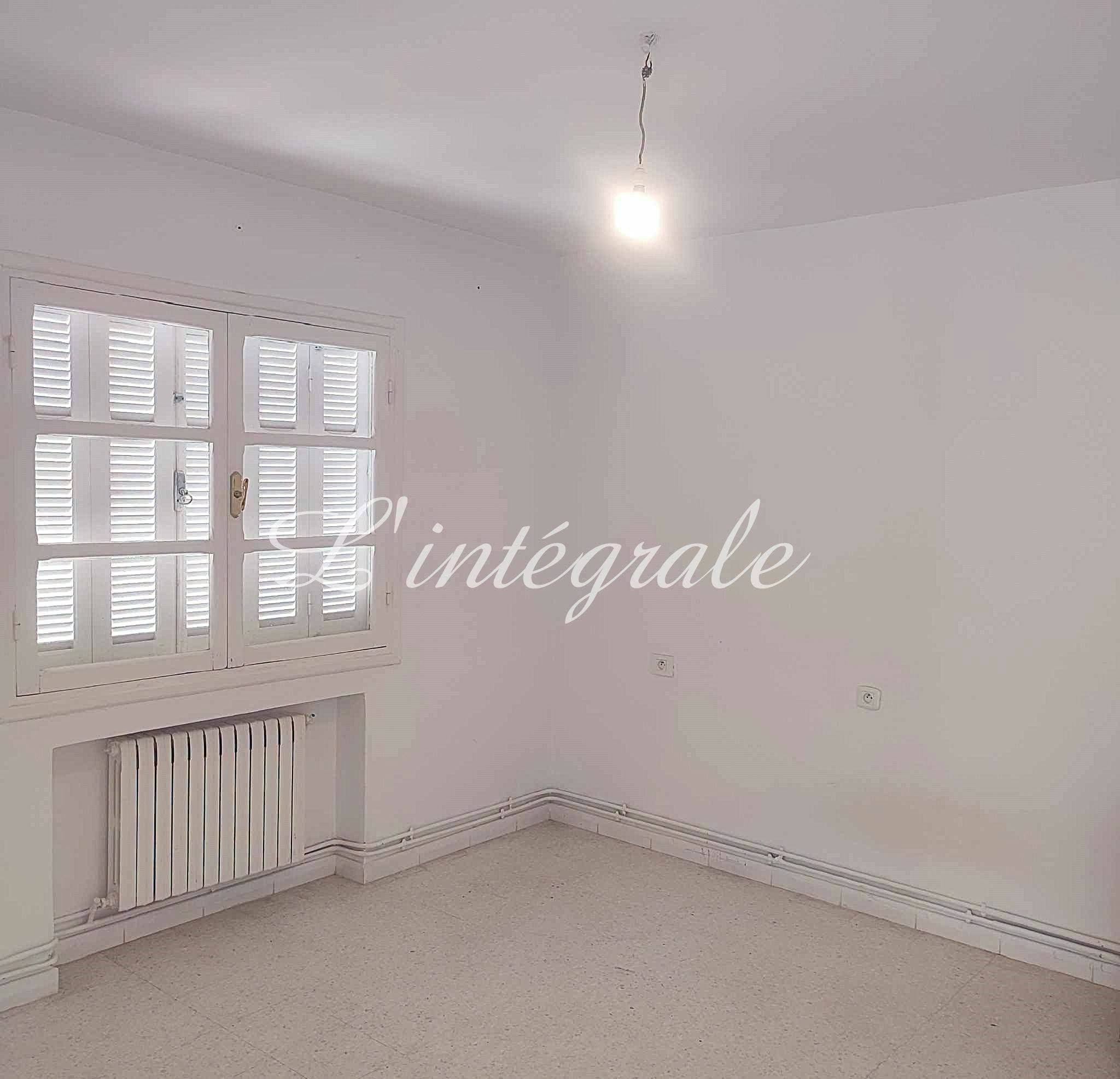 Ariana Ville&nbsp;Cite Ennasr 2&nbsp;Location&nbsp;Appart. 2 pi�ces&nbsp;S1 avec terrasse