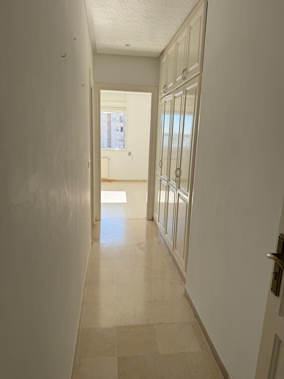 Ariana Ville&nbsp;Riadh Landlous&nbsp;Location&nbsp;Appart. 5 pi�ces+&nbsp;Un appart s 4 riadh landalos
