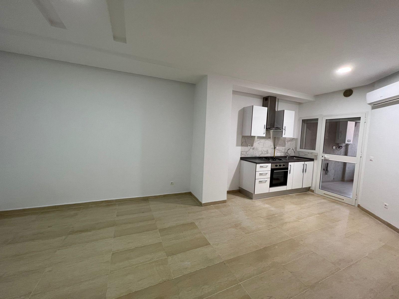 Mnihla&nbsp;Jardins d'el Menzah&nbsp;Location&nbsp;Appart. 3 pi�ces&nbsp;Appartement s 1 jardin d'el menzah