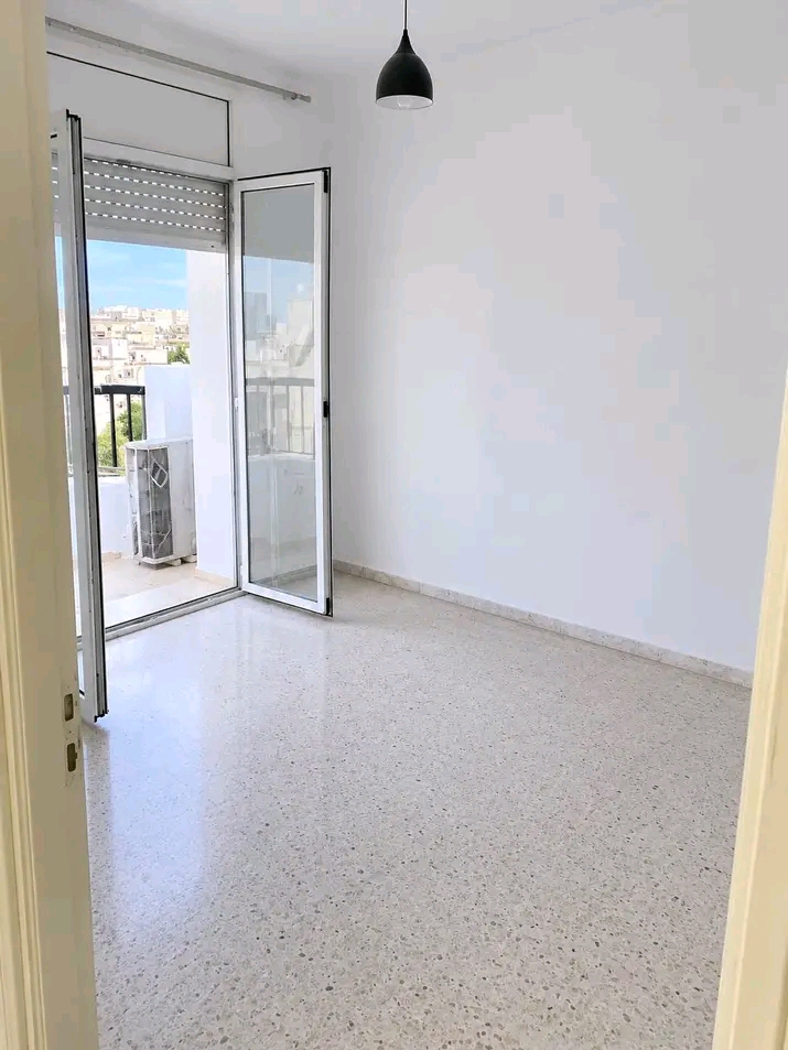 Ariana Ville&nbsp;Cite Ennasr 2&nbsp;Location&nbsp;Appart. 3 pi�ces&nbsp;Appartement s2 cit� nasr