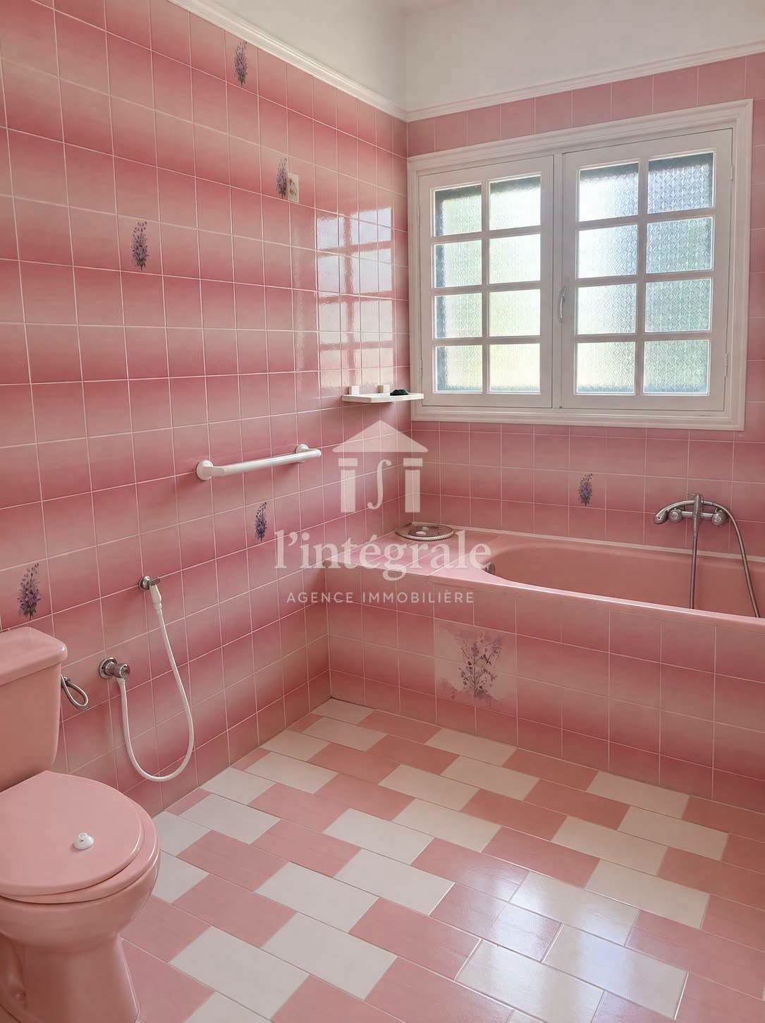 El Menzah&nbsp;El Manar 2&nbsp;Location&nbsp;Maisons&nbsp;Triplex s7 � usage habitation ou bureautique