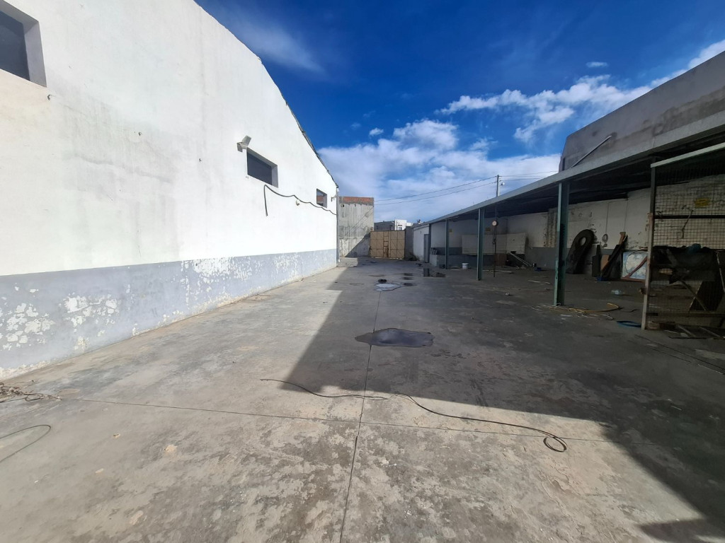 Mohamadia&nbsp;Mohamadia&nbsp;Bureaux & Commerces&nbsp;Fond de Commerce&nbsp;D�p�t 100 m oudhna