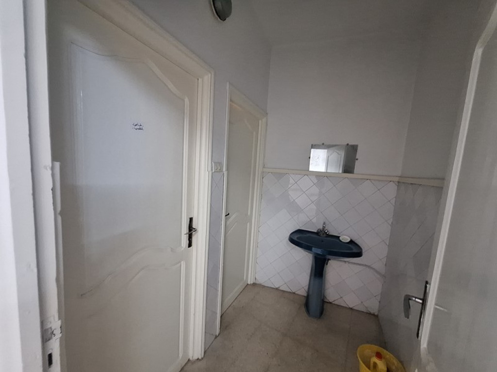 Ben Arous&nbsp;Ben Arous&nbsp;Bureaux & Commerces&nbsp;Bureau&nbsp;Bureau 4 pi�ces de 100 m � � ben arous