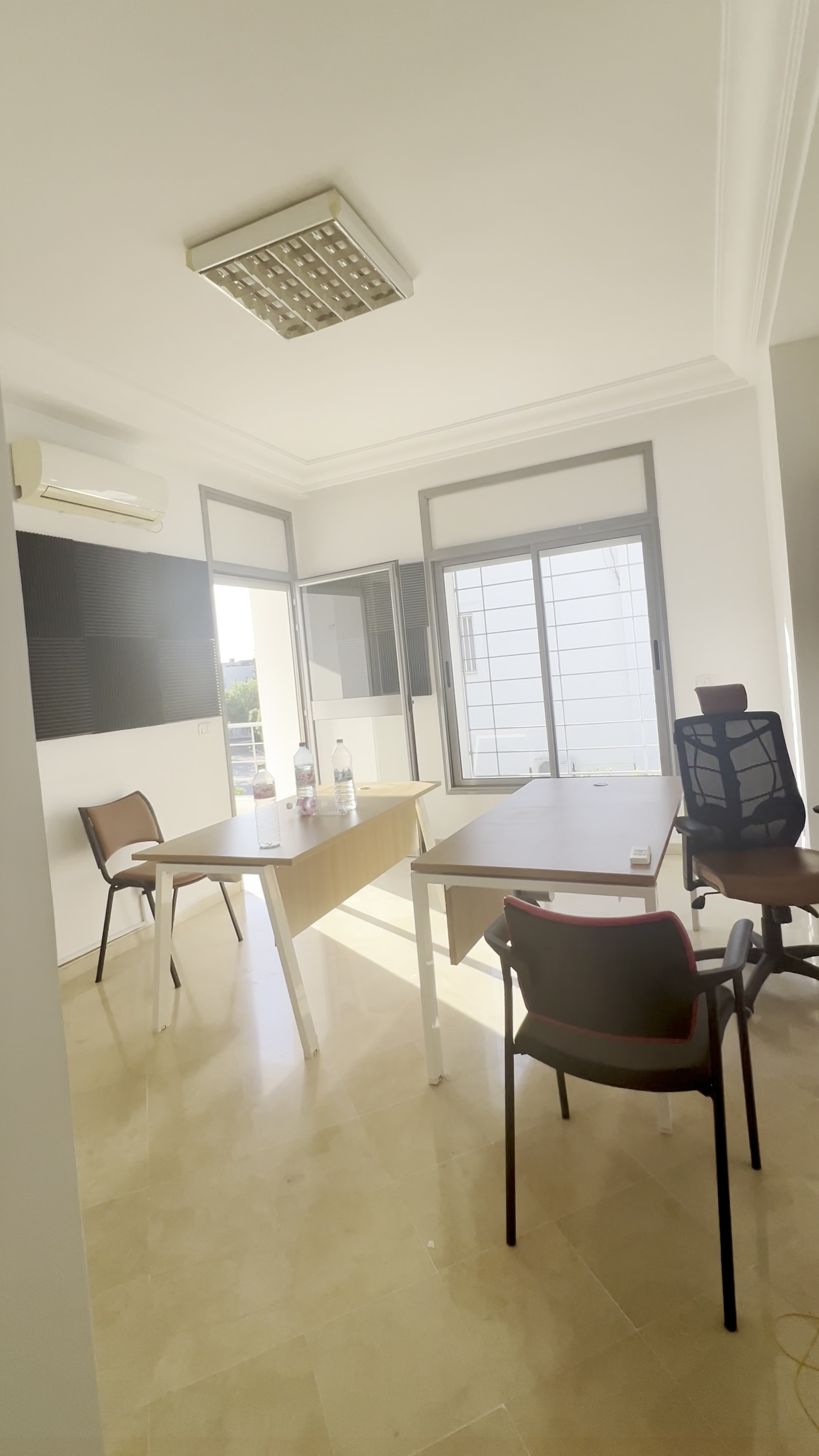 La Marsa&nbsp;Berge Du Lac&nbsp;Location&nbsp;Appart. 4 pi�ces&nbsp;Etage de villa bureautique lac 2