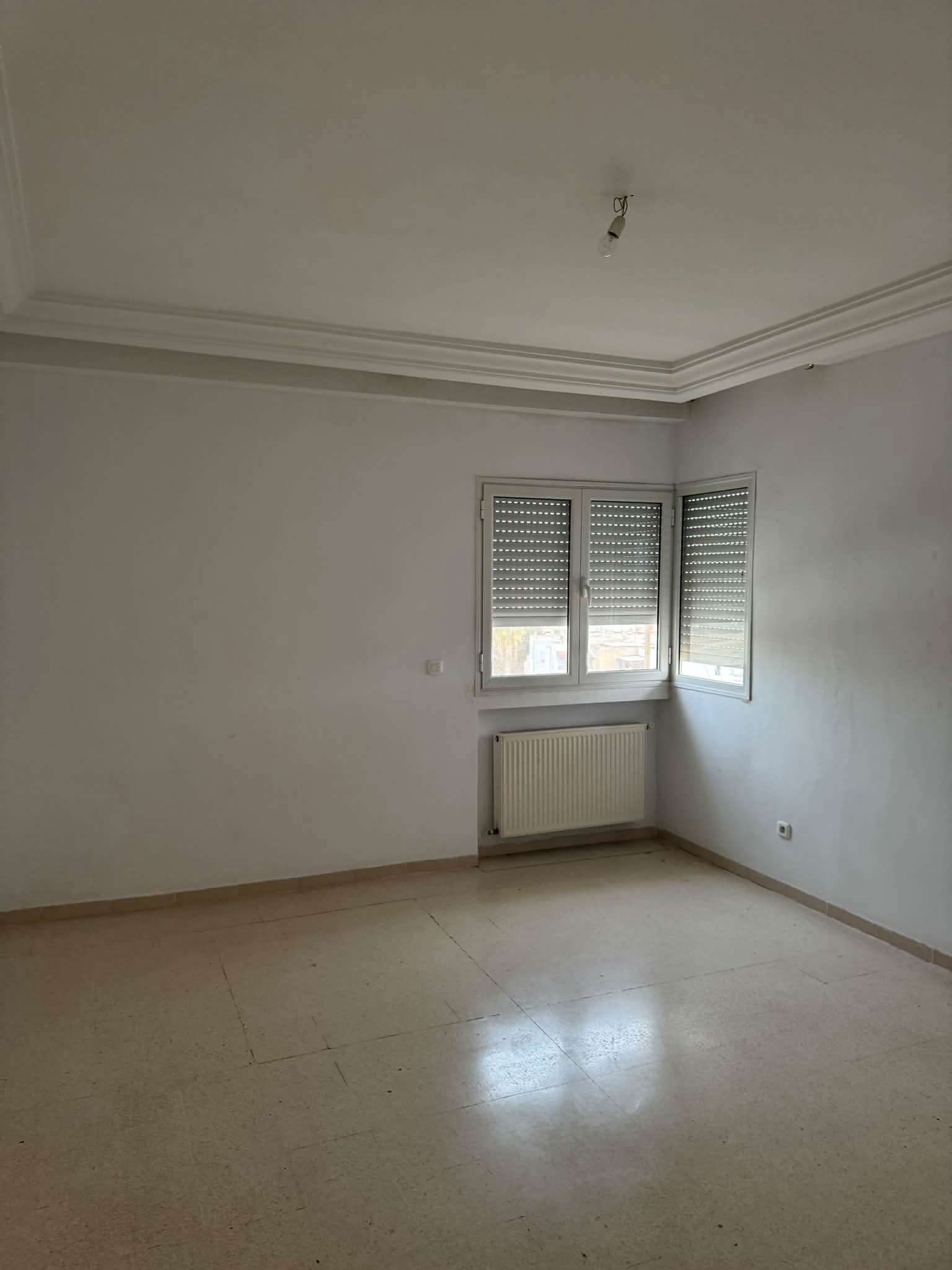 El Mourouj&nbsp;El Mourouj&nbsp;Location&nbsp;Appart. 3 pi�ces&nbsp;Appartement m 4 en face metro