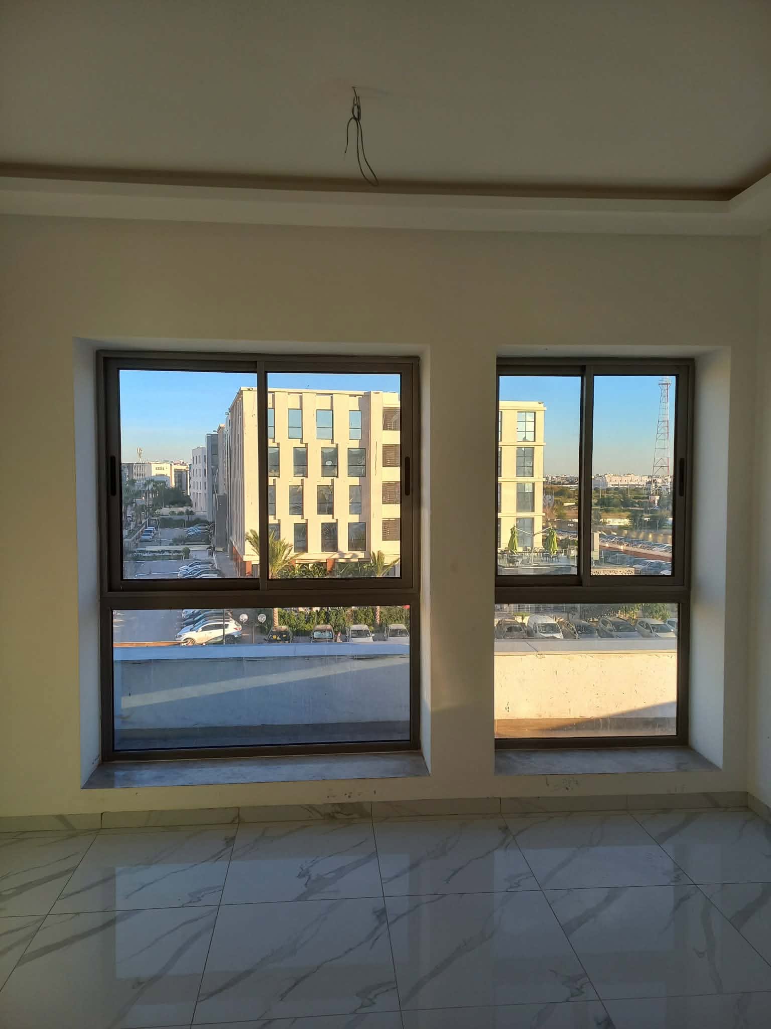 Raoued&nbsp;Ariana Essoughra&nbsp;Bureaux & Commerces&nbsp;Bureau&nbsp;Cabinets m�dicaux