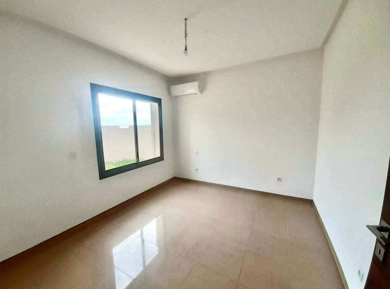 Ariana Ville&nbsp;Cite Ennasr 2&nbsp;Vente&nbsp;Appart. 3 pi�ces&nbsp;S2 avec jardin au rdc 450 md