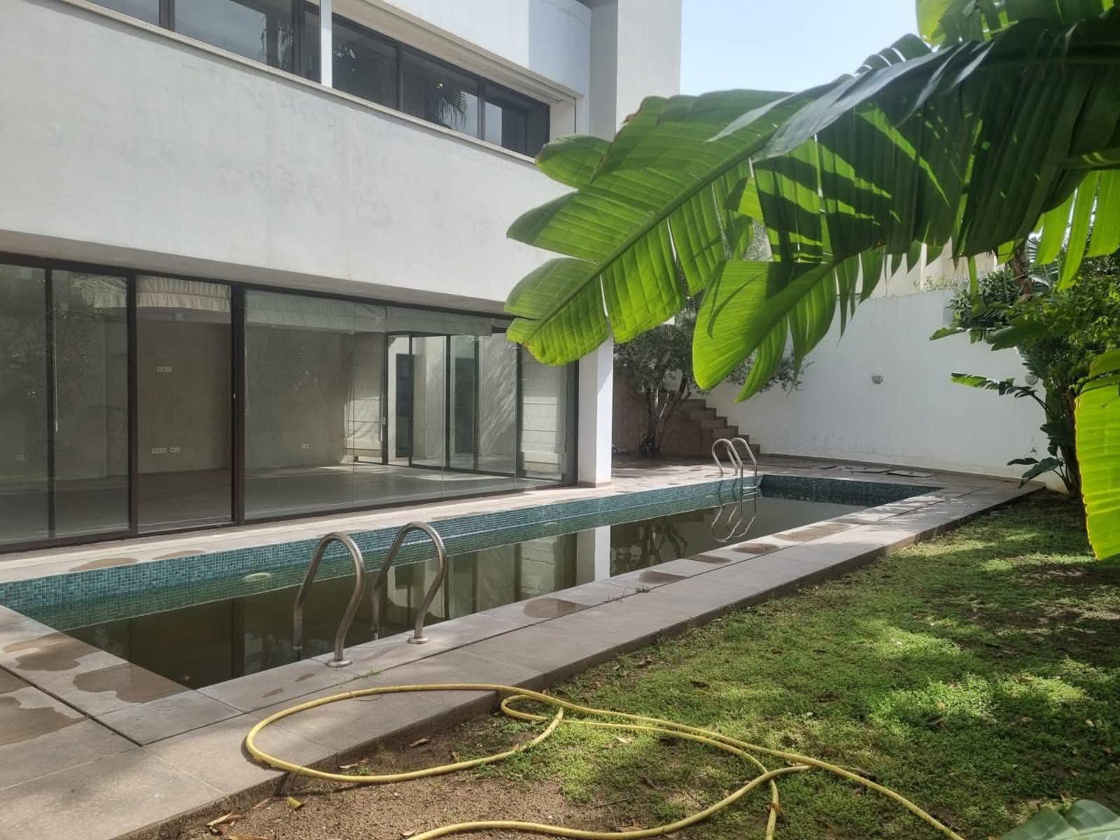 El Menzah&nbsp;El Menzah 1&nbsp;Vente&nbsp;Maisons&nbsp;Villa avec piscine menzah 1