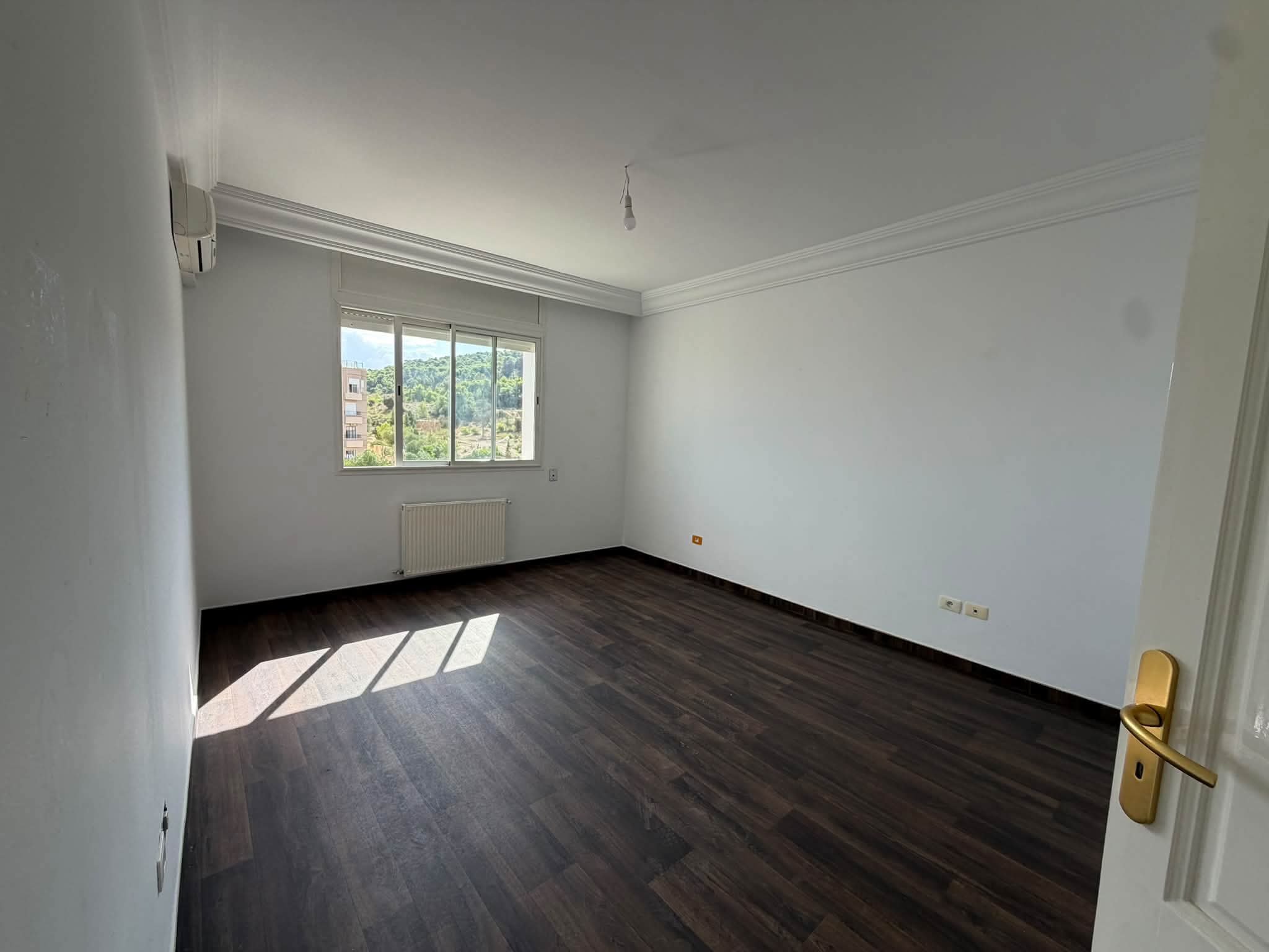 Ariana Ville&nbsp;Riadh Landlous&nbsp;Location&nbsp;Appart. 5 pi�ces+&nbsp;S4 1600d riadh andalous