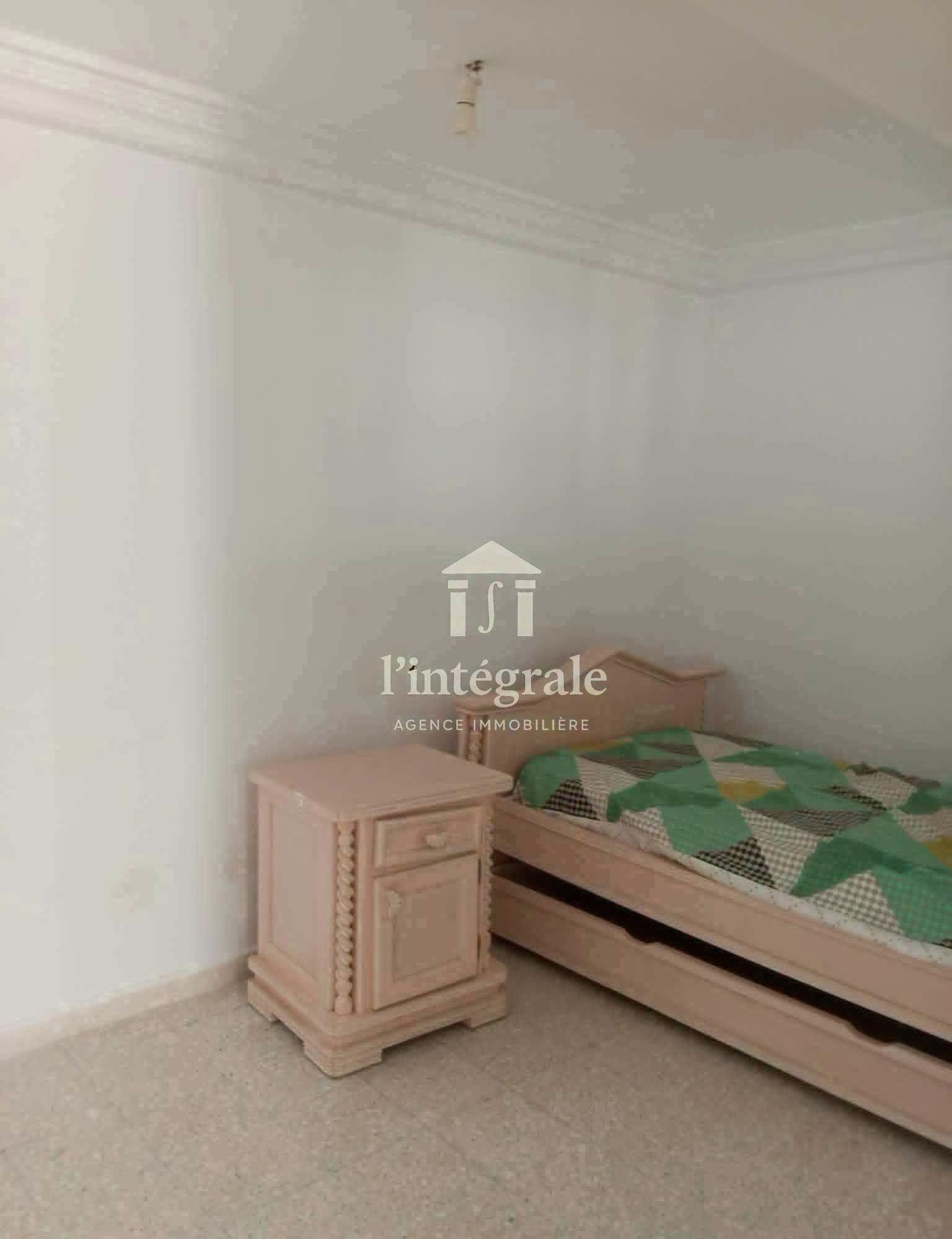 Ariana Ville&nbsp;Cite Ennasr 2&nbsp;Location&nbsp;Appart. 3 pi�ces&nbsp;S2 meubl� rdc