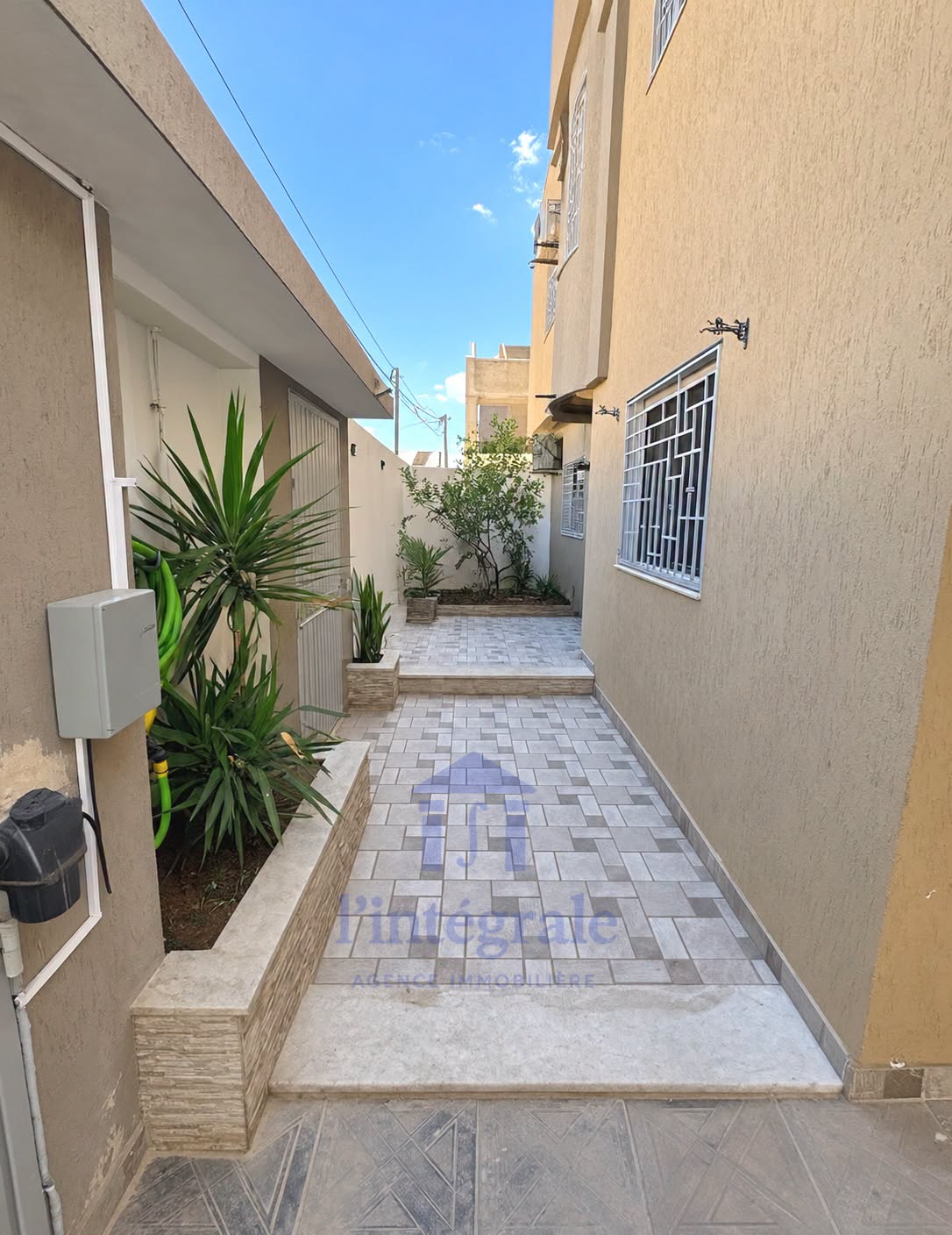 Raoued&nbsp;Cite El Ghazala 2&nbsp;Vente&nbsp;Maisons&nbsp;Superbe villa neuve s4