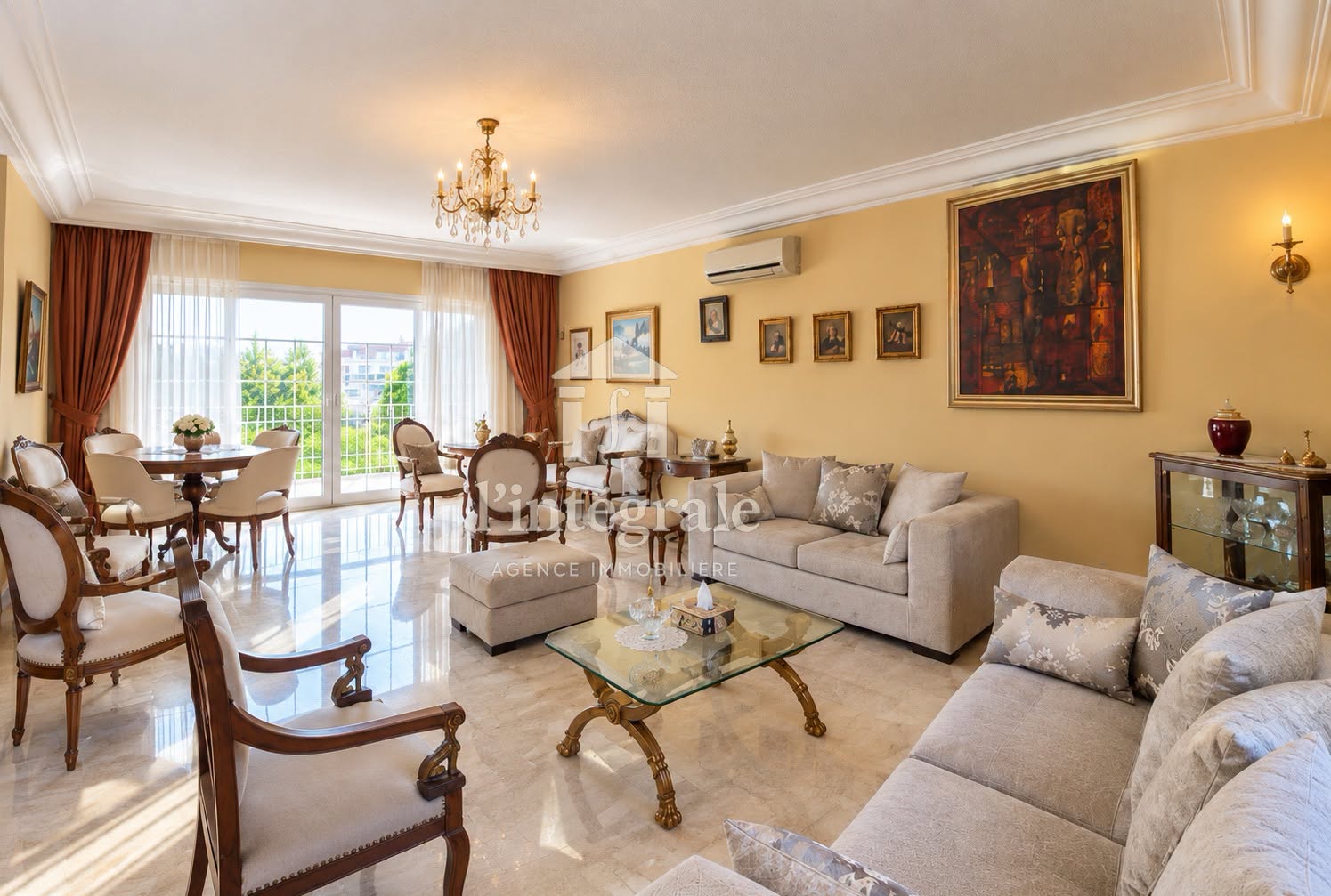 La Soukra&nbsp;Chotrana 3&nbsp;Vente&nbsp;Maisons&nbsp;Villa de prestige  avec piscine