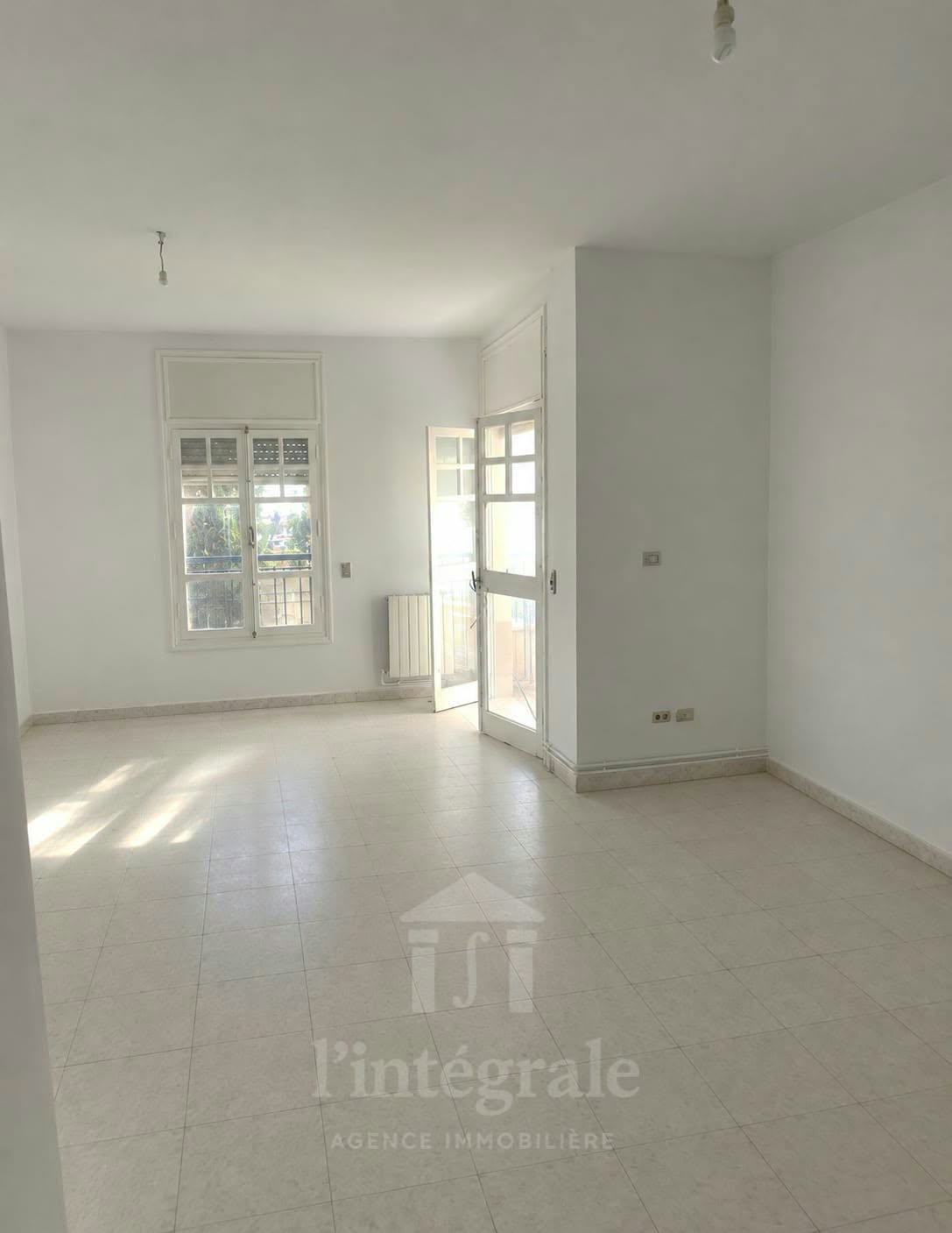 Ariana Ville&nbsp;Cite Ennasr 2&nbsp;Vente&nbsp;Appart. 4 pi�ces&nbsp;Appartement s3 pr�s ben yaghlene