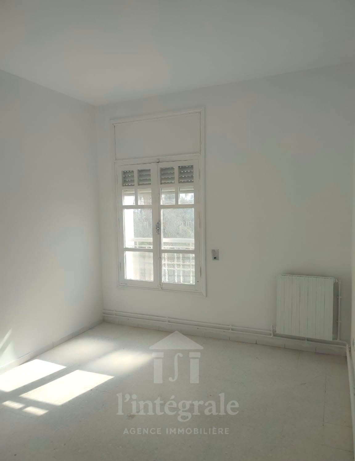Ariana Ville&nbsp;Cite Ennasr 2&nbsp;Vente&nbsp;Appart. 4 pi�ces&nbsp;Appartement s3 pr�s ben yaghlene