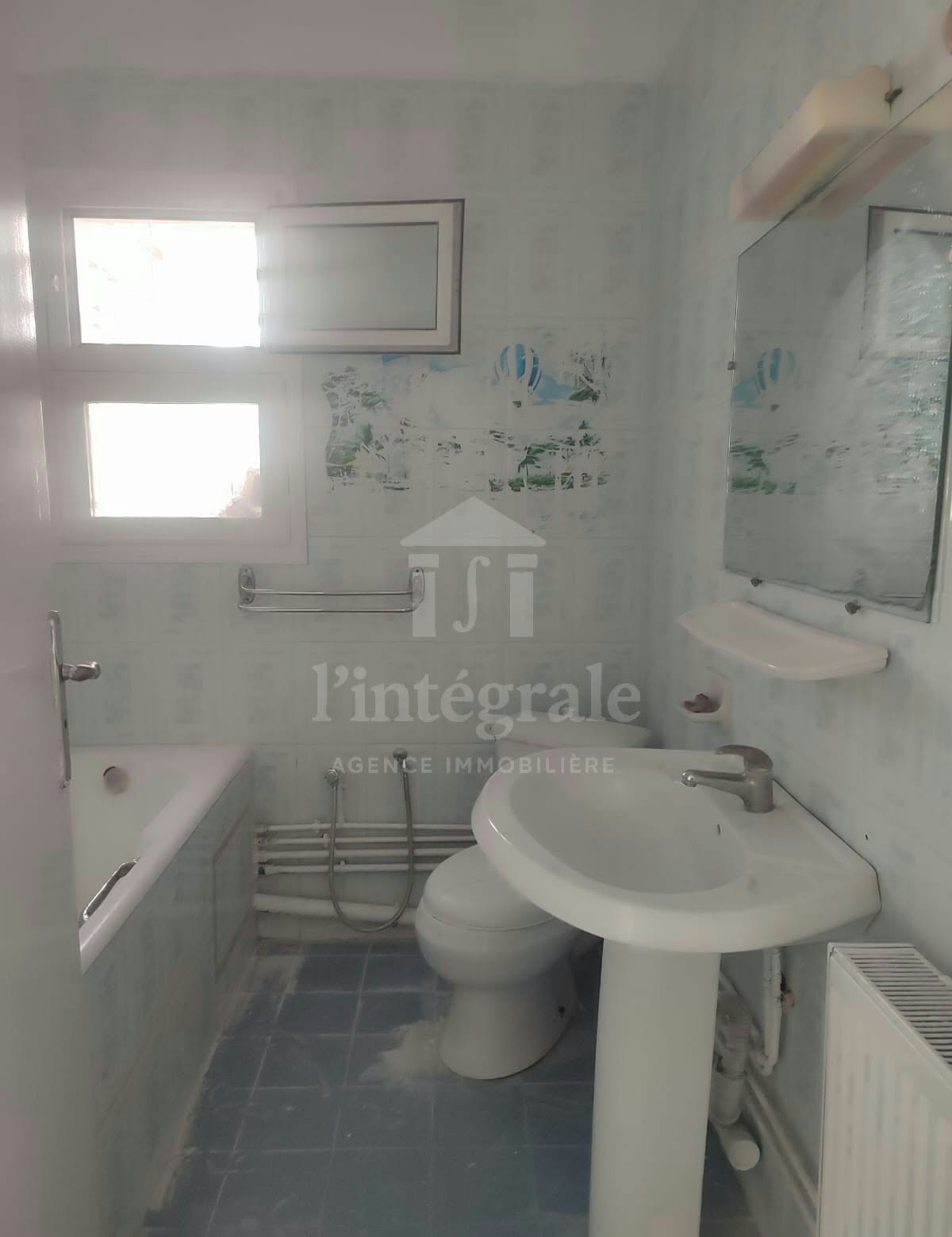 Ariana Ville&nbsp;Cite Ennasr 2&nbsp;Vente&nbsp;Appart. 4 pi�ces&nbsp;Appartement s3 pr�s ben yaghlene