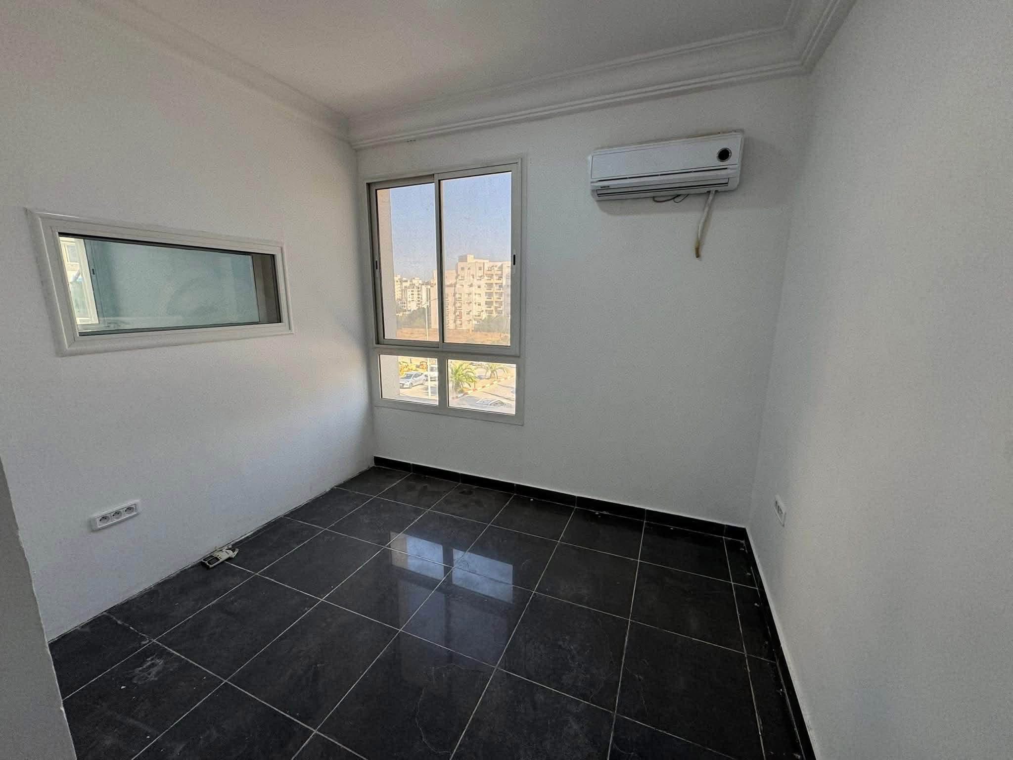 Ariana Ville&nbsp;Cite Ennasr 2&nbsp;Location&nbsp;Appart. 3 pi�ces&nbsp;Bureau h3 1500 ennasr 2