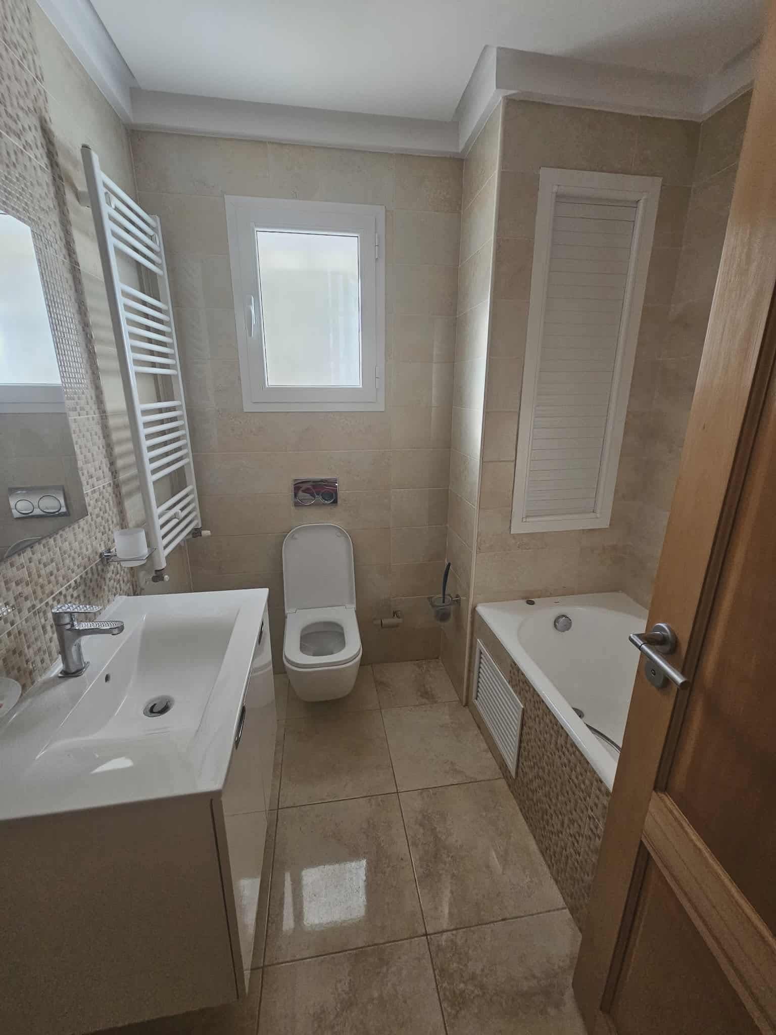 Ariana Ville&nbsp;Cite Ennasr 2&nbsp;Location&nbsp;Appart. 3 pi�ces&nbsp;S2 au rezdechaussee 1360d  ennasr 1