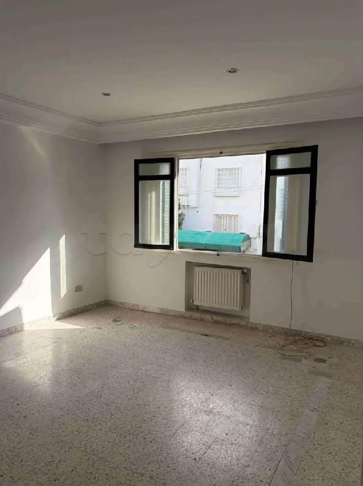 Ariana Ville&nbsp;El Menzah 8&nbsp;Location&nbsp;Appart. 4 pi�ces&nbsp;S4 menzah 8 1600
