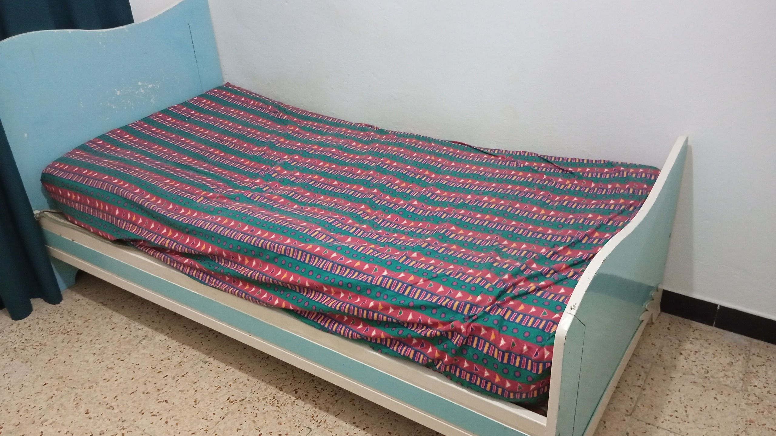 Cite El Khadra&nbsp;Cite El Khadra&nbsp;Chambres � coucher&nbsp;Chambres � coucher&nbsp;Lit et armoire