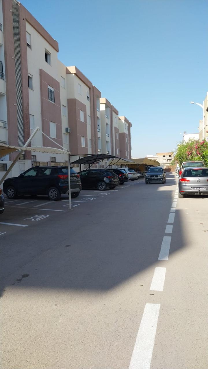 Rades&nbsp;Rades Plage&nbsp;Location&nbsp;Appart. 4 pi�ces&nbsp;Appartement haut standing s3 � rad�s chatt
