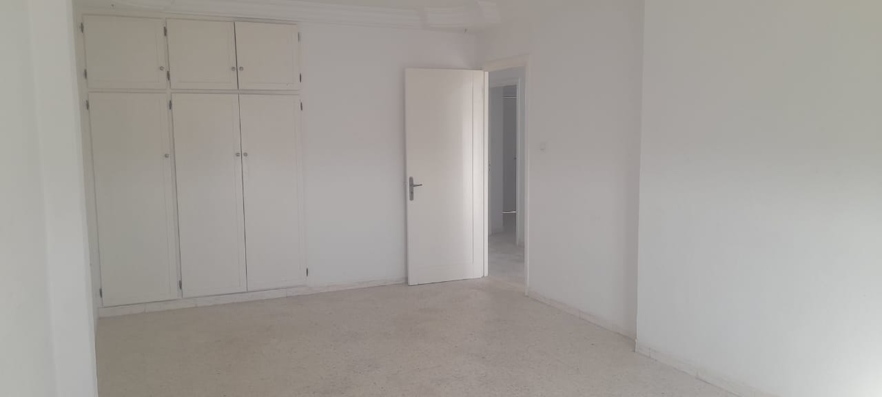 Ben Arous&nbsp;Ben Arous&nbsp;Location&nbsp;Appart. 3 pi�ces&nbsp;Bureaux et cabinet
